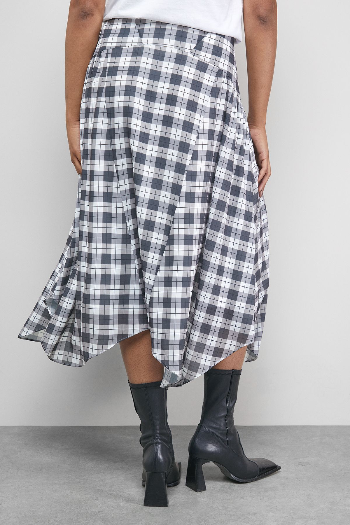 Warehouse Tony Check Chiffon Asymmetric Midi Skirt Black image 3