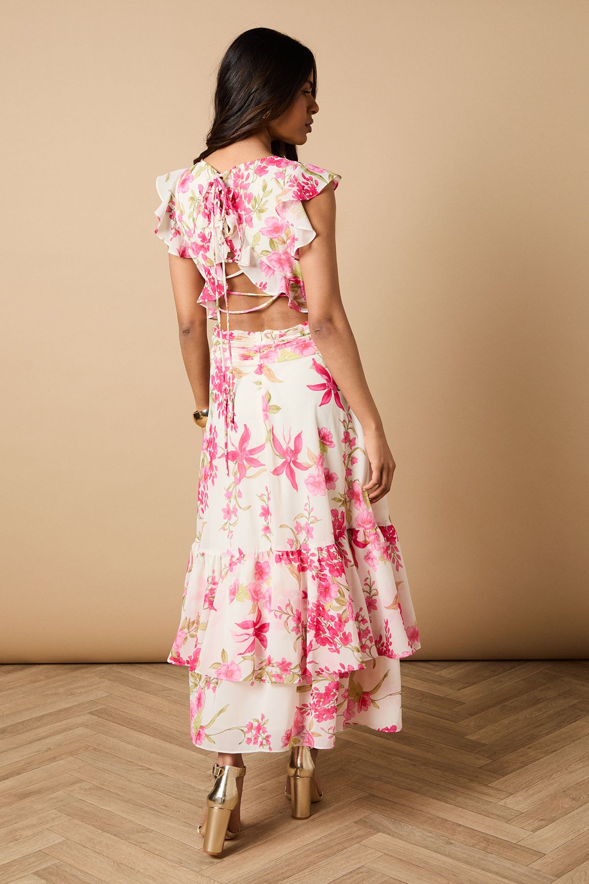 Oasis Petite Printed Twist front Detail Tiered Midi Dress Ivory image 3