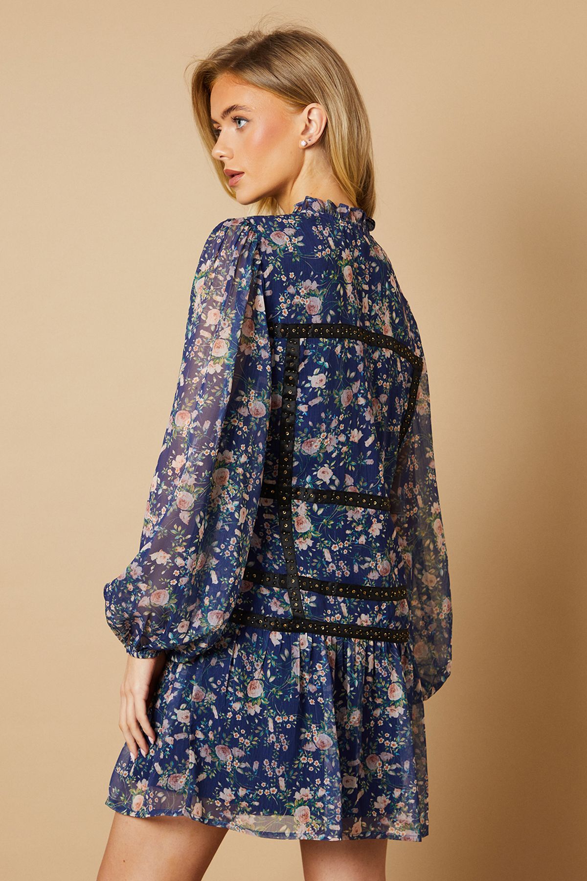 Oasis Mid Blue Glitter Chiffon Skater Dress Skater Dress Oasis Glitter Chiffon Dress Skater Dress Oasis Purple Oasis Mid Blue Glitter Chiffon Skater Dress Skater Dress Oasis Glitter Chiffon Dress Skater Dress Oasis Purple