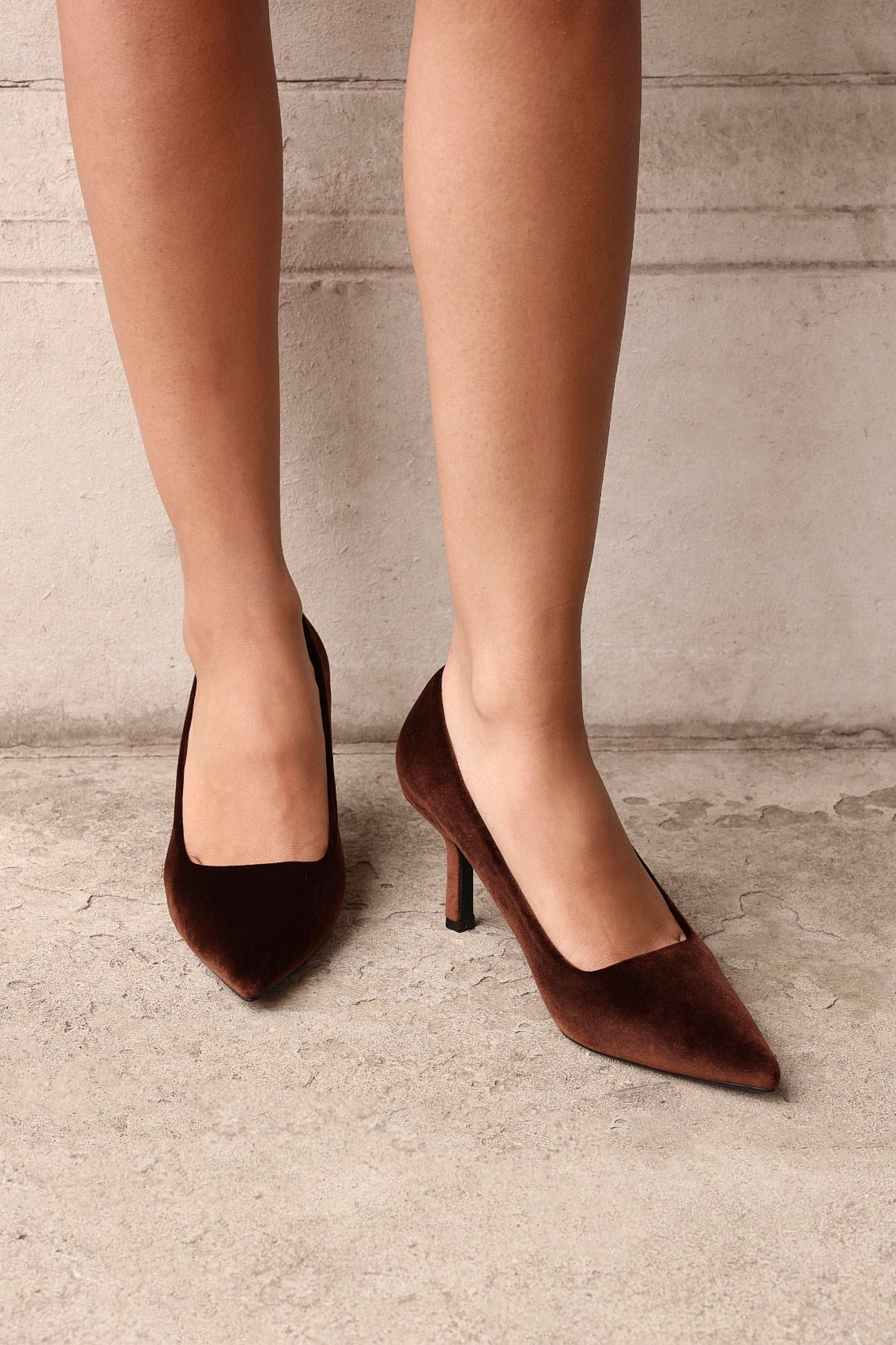 Linzi Kat Brown Velvet Classic Court Heels image 2