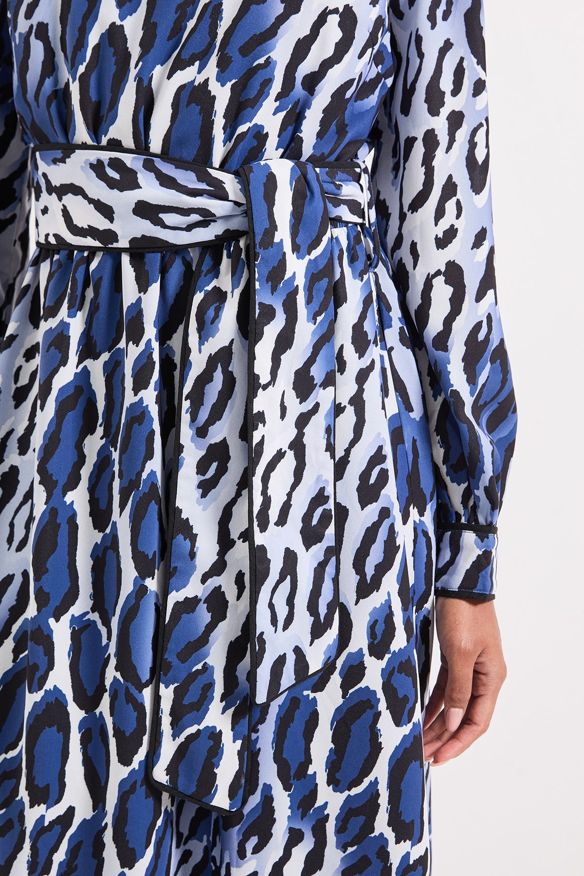 Principles Leopard Print Piping Detail Tie Waist Midi Dress Animal image 4