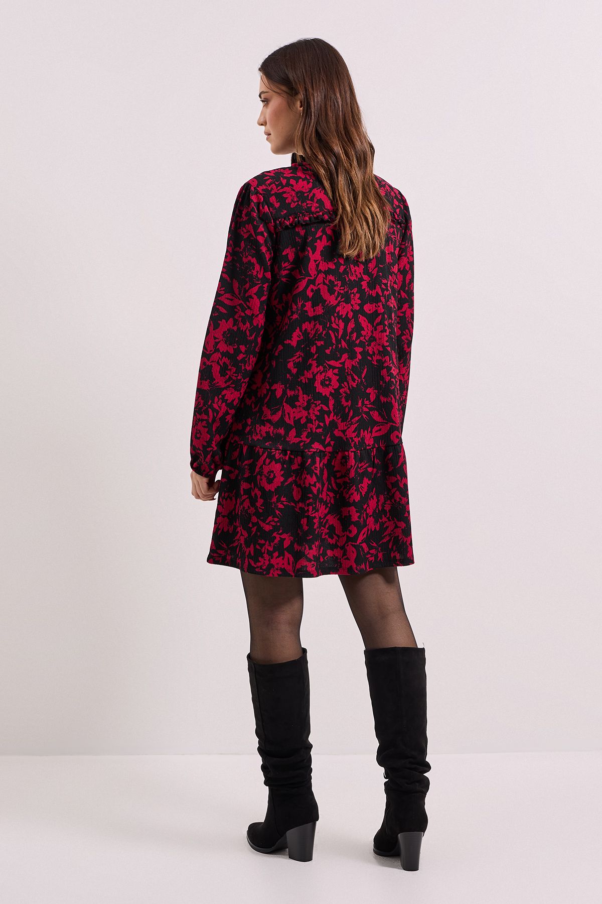 Dorothy Perkins Pink Floral Tie Neck Tiered Smock Jersey Mini Dress Pink image 3