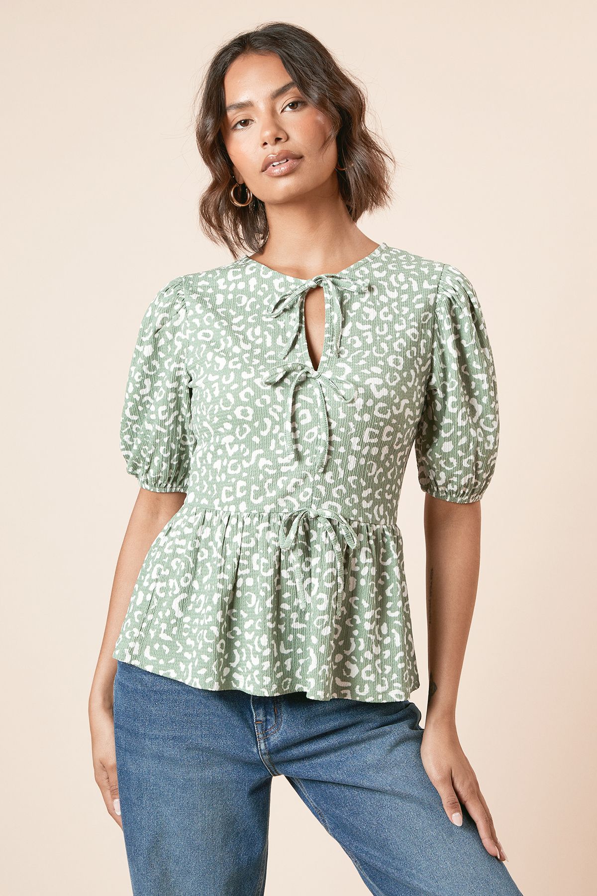 Dorothy Perkins Bow Tie Front Puff Sleeve Jersey Top Green image 2