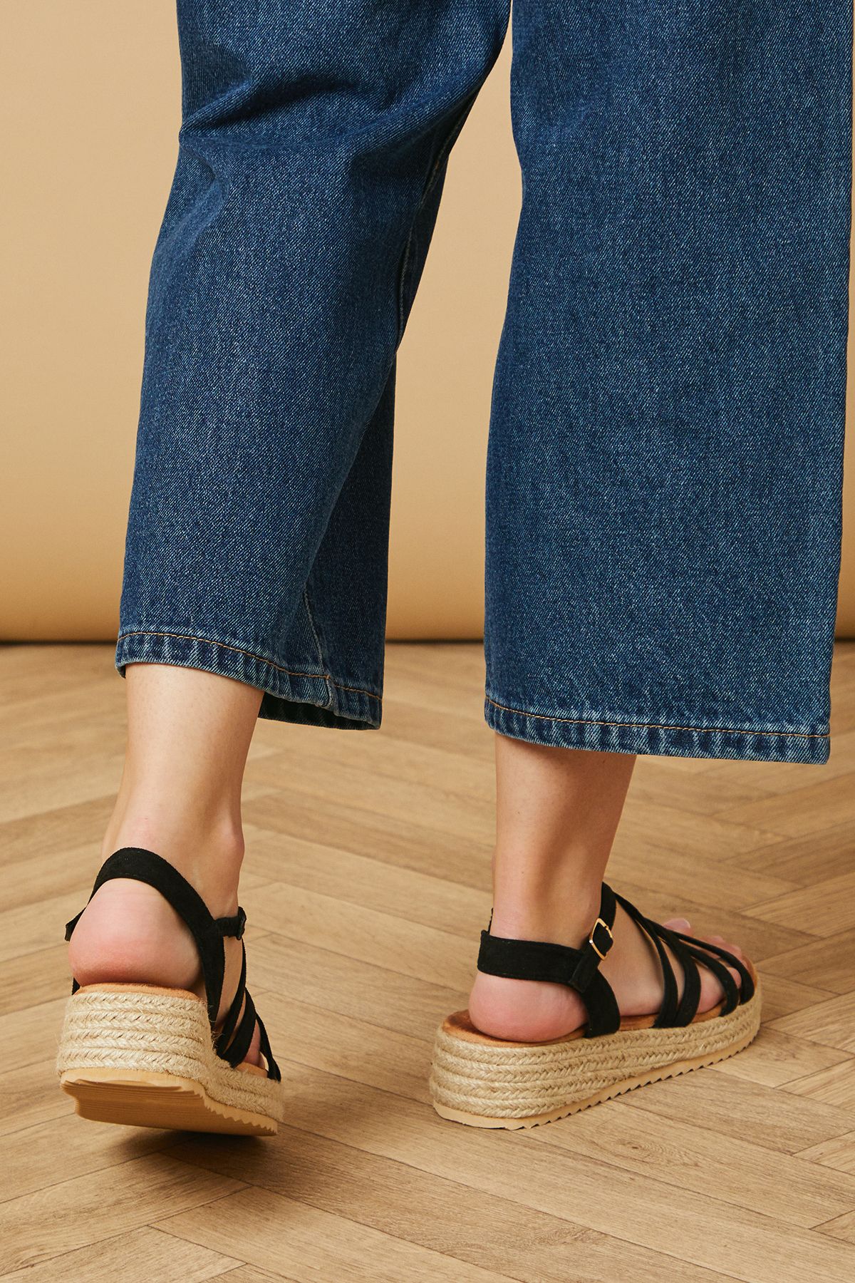 Oasis Kenza Faux Suede Strappy Low Wedge Espadrille Sandals Natural Black image 4