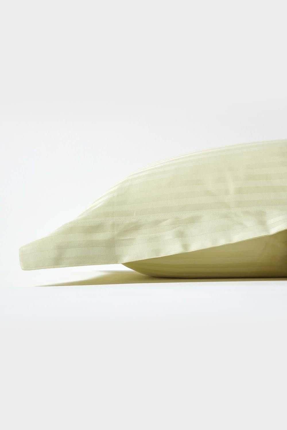 Homescapes Egyptian Cotton Ultrasoft King Size Oxford Pillowcase 330 TC image 2