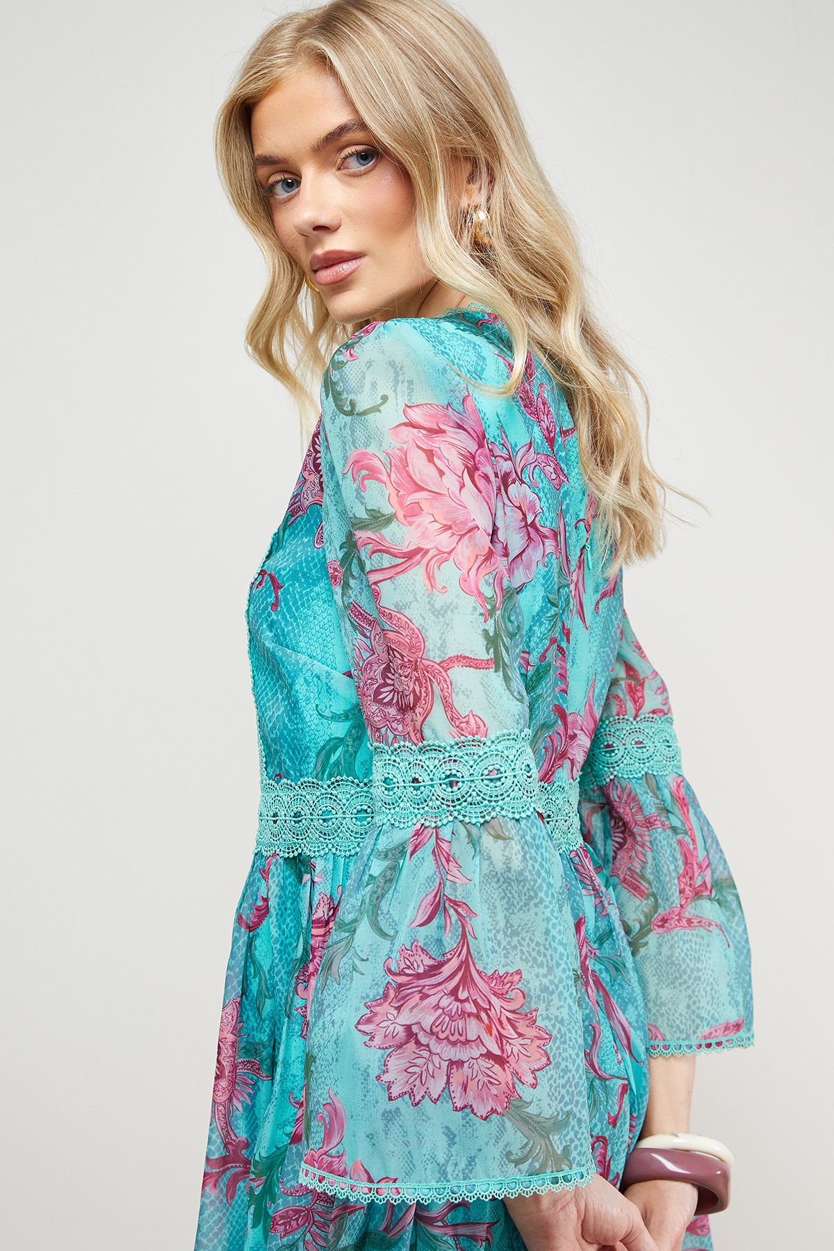 Oasis Lace Trim Fluted Sleeve Mini Prom Dress Floral image 5