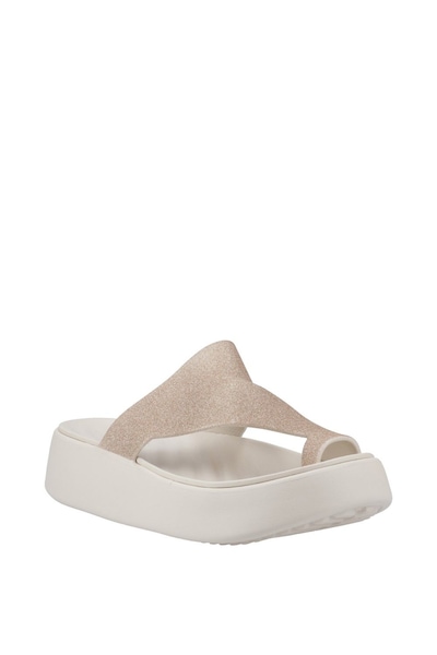 Crocs Getaway Toe Loop Platform