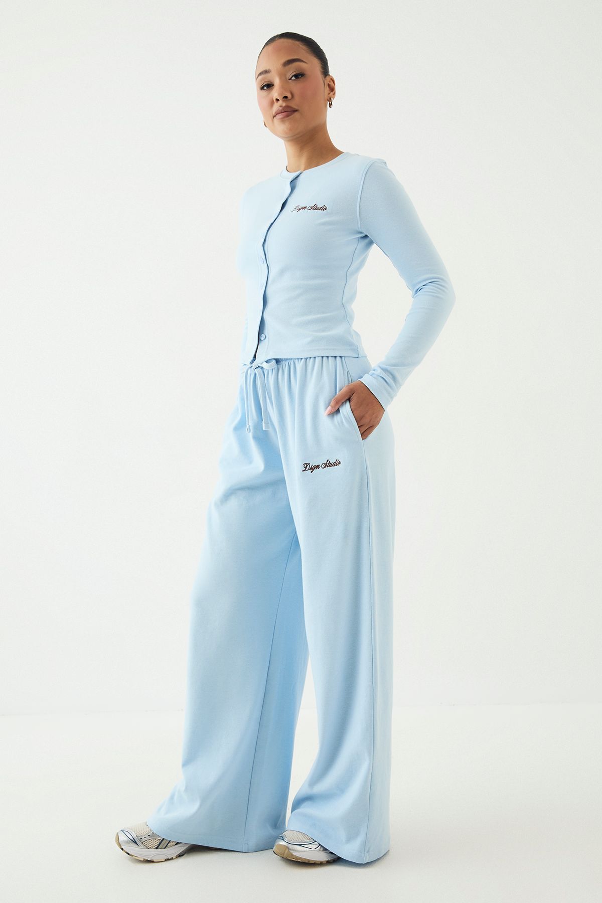 DSGN Studio DSGN Studio Embroidered Rib Wide Leg Trouser Light Blue image 3