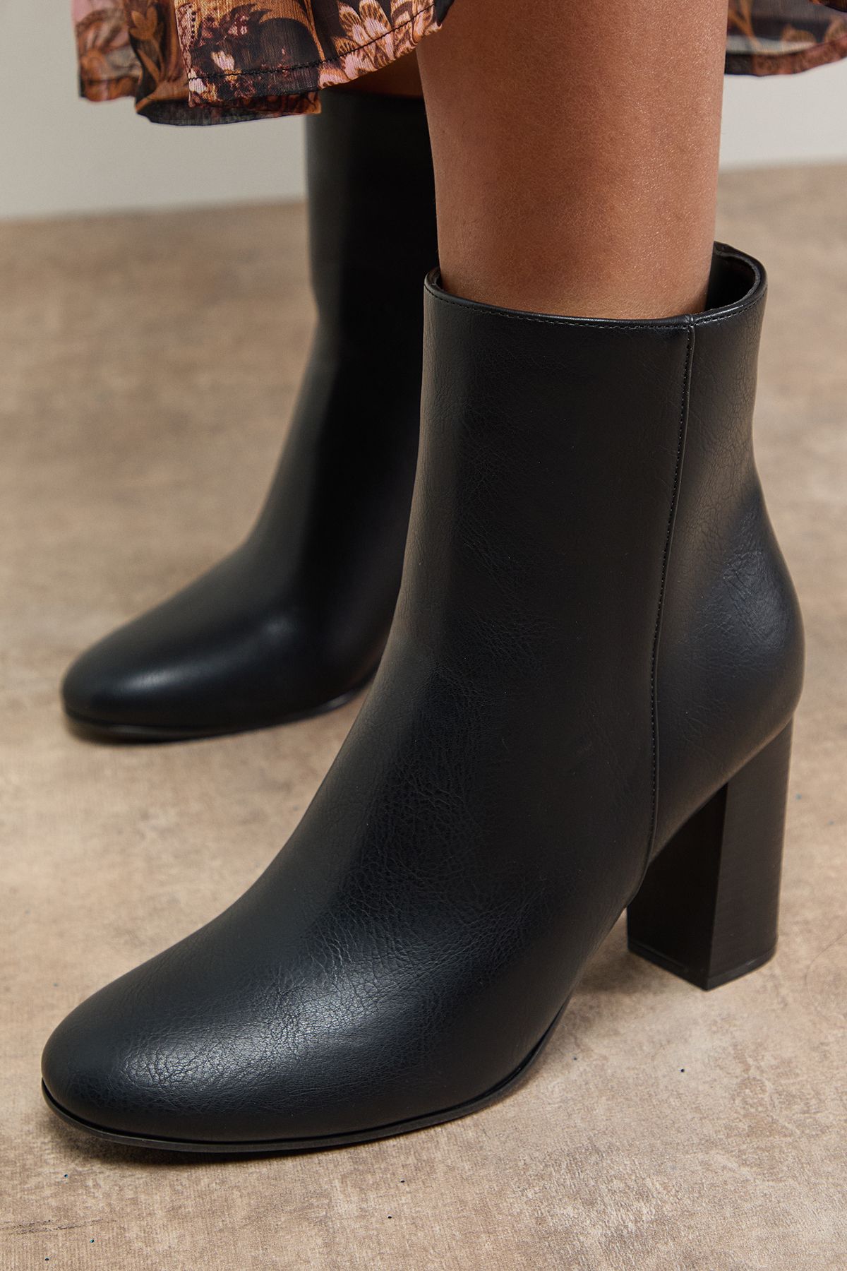 Oasis Louisa Faux Leather Round Toe Stacked High Heel Ankle Boots Black image 3