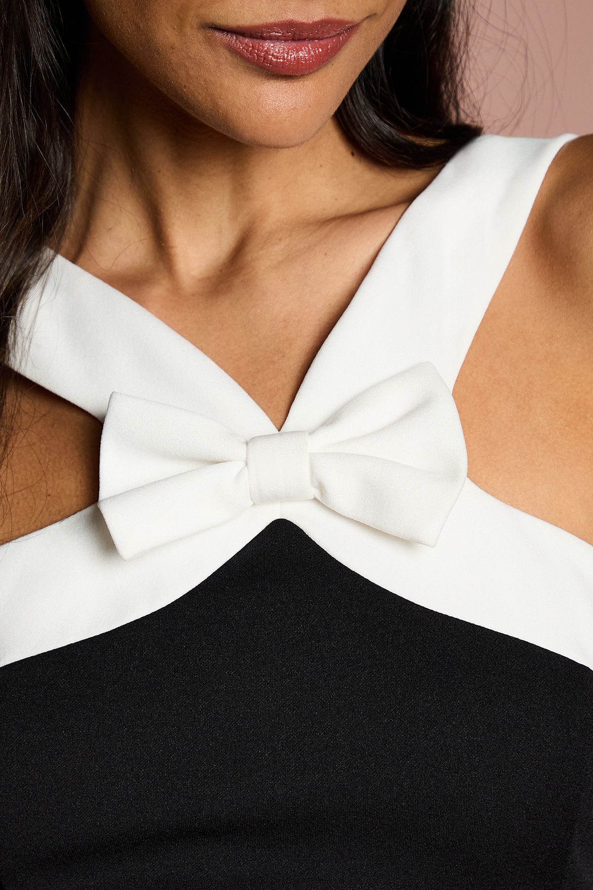 Coast Cross Neck Bow Detail Pencil Dress Mono image 5