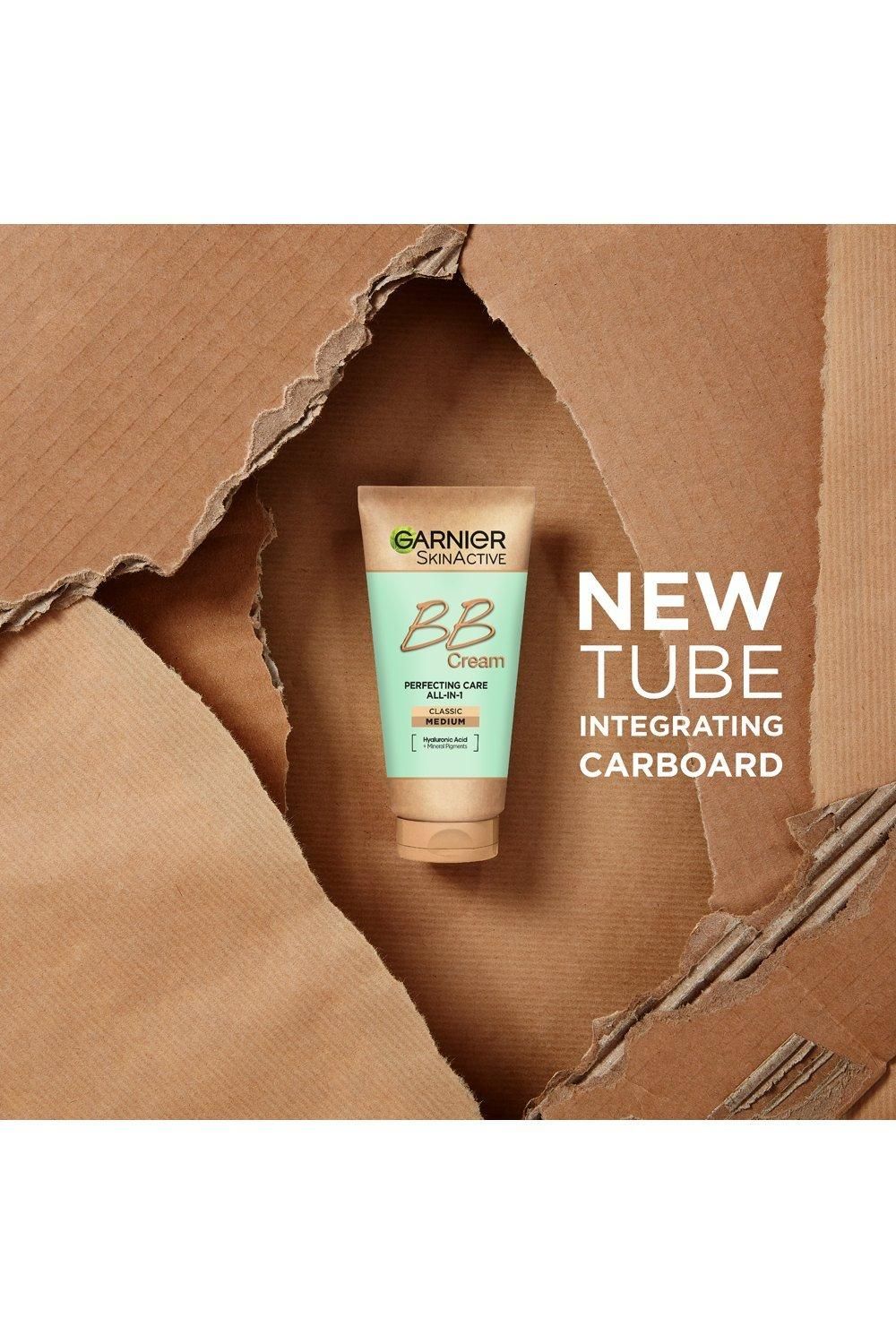 Garnier Oil-Free Perfecting Care All-in-1 BB Cream SPF25 Light image 5