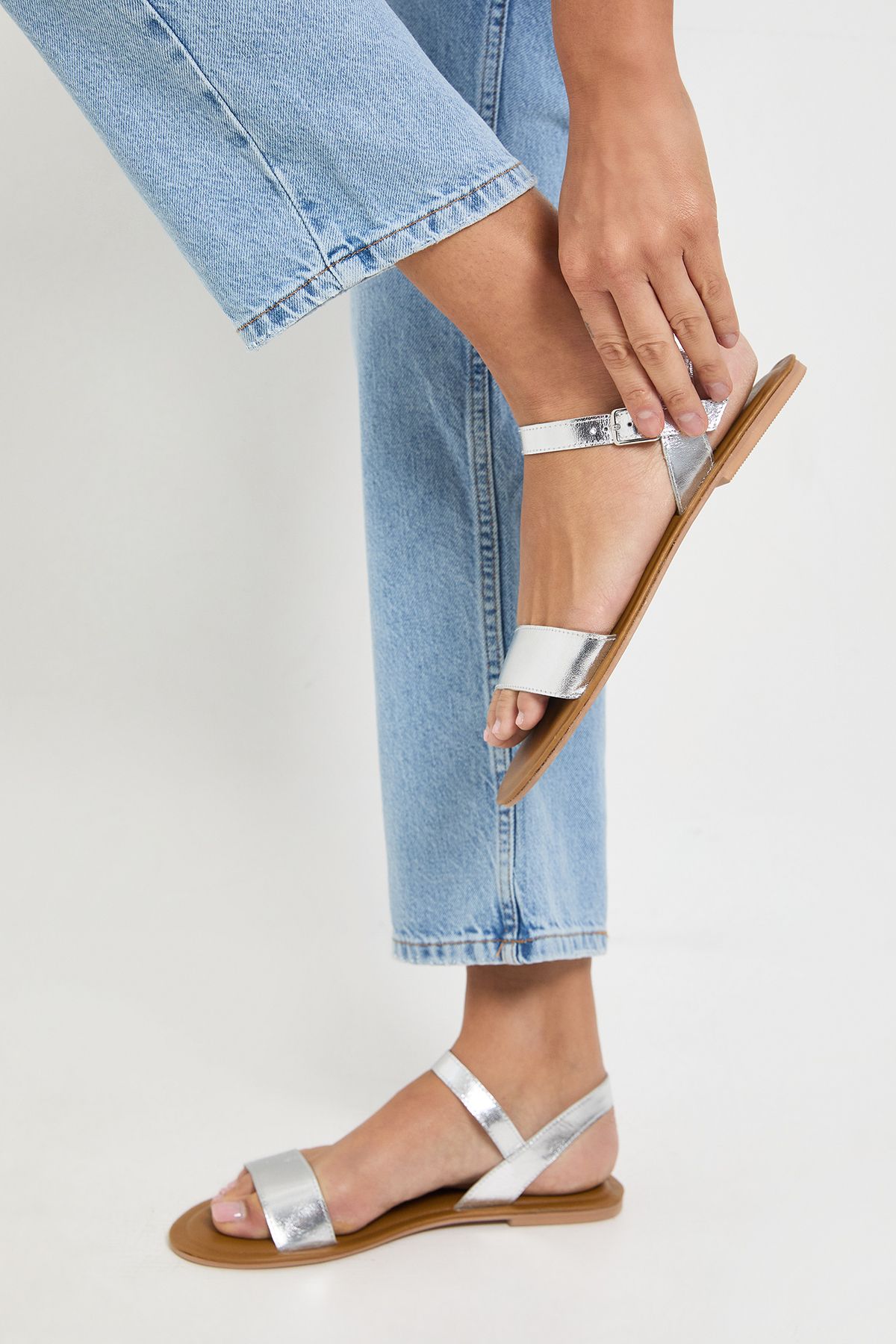 Dorothy Perkins Fidelia Real Leather Flat Sandals Silver