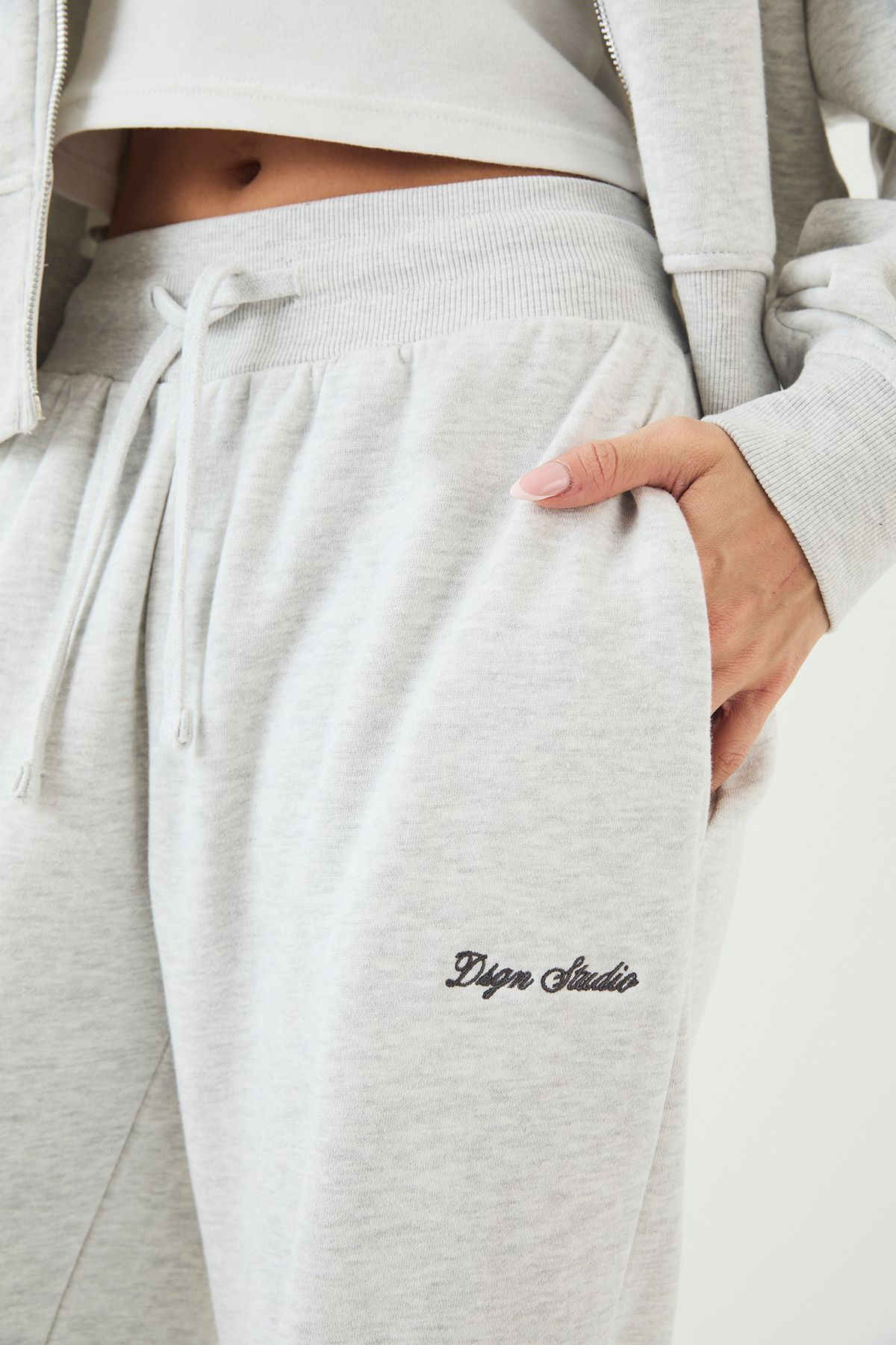 DSGN Studio DSGN Studio Script Embroidered Hooded Tracksuit Ash Grey image 4