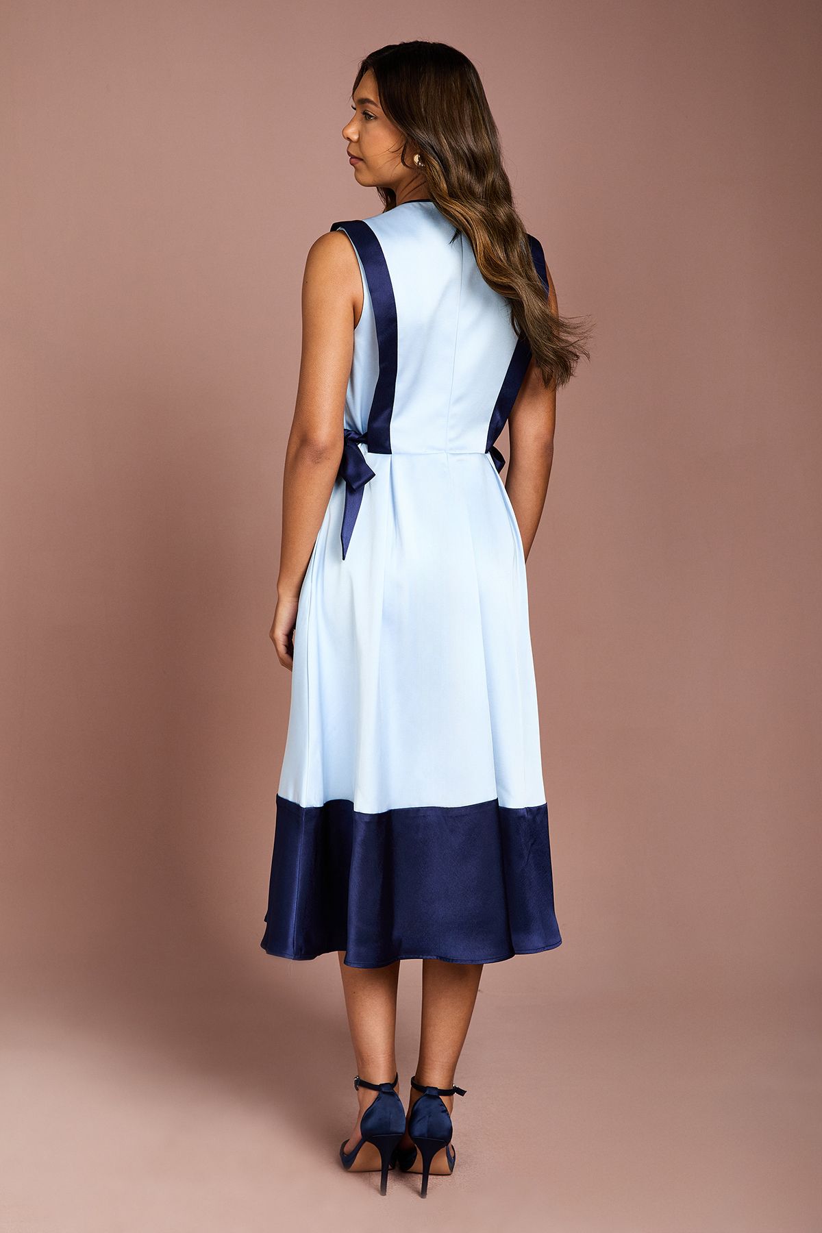 Coast Colour Block Bow Detail Satin Midi Dress Pale Blue image 3