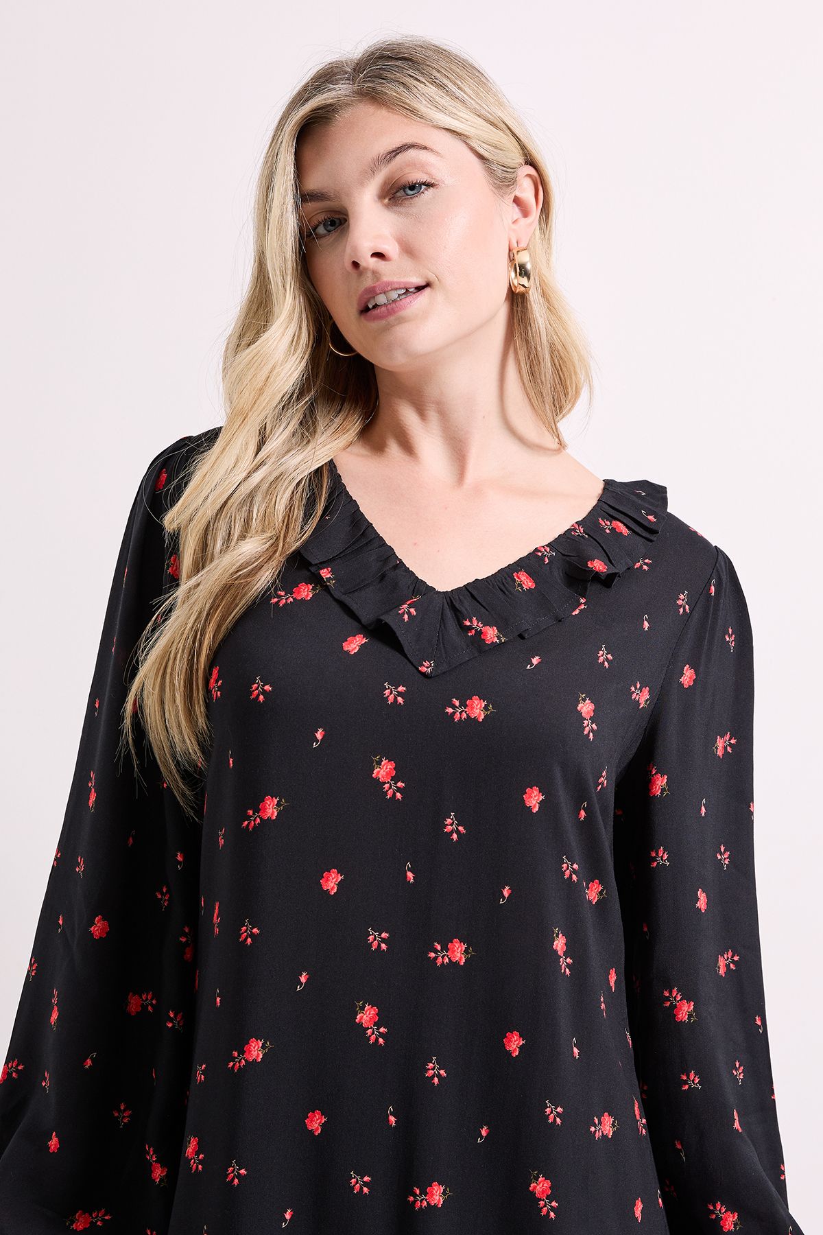 Dorothy Perkins Ditsy Floral Collar Detail Blouson Sleeve Tiered Mini Dress Floral image 3