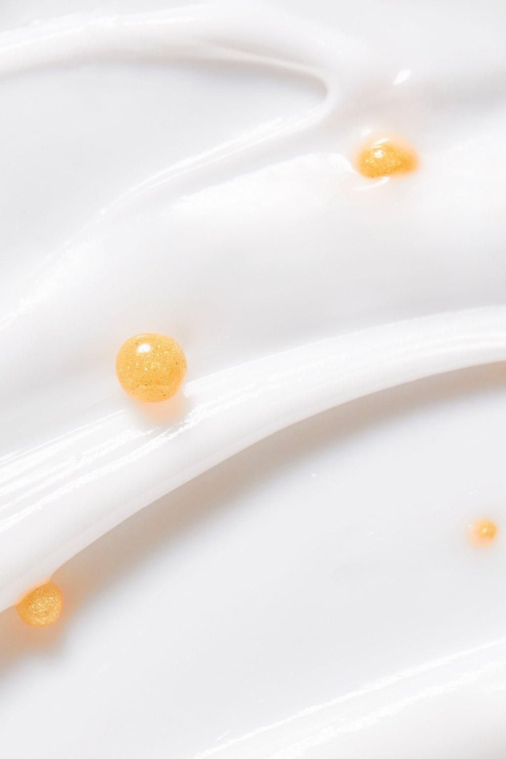 Sanctuary Spa Ruby Oud Natural Oils Melting Pearl Body Butter 300ml Multi image 5