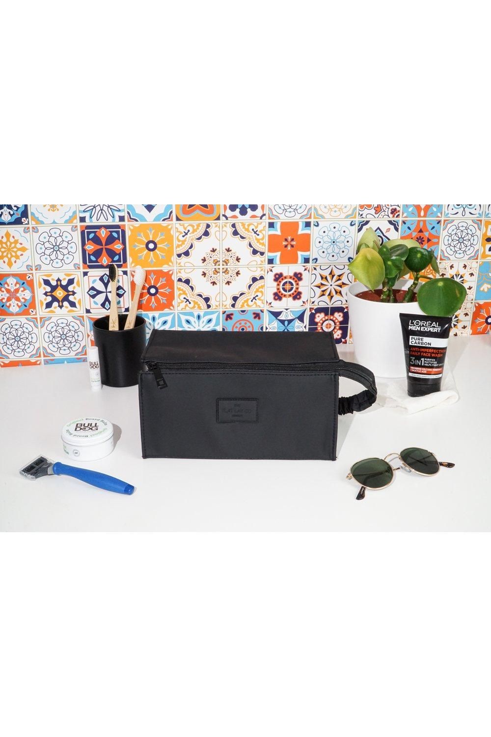 The Flat Lay Co Unisex Box Sponge Bag in Black Black image 9