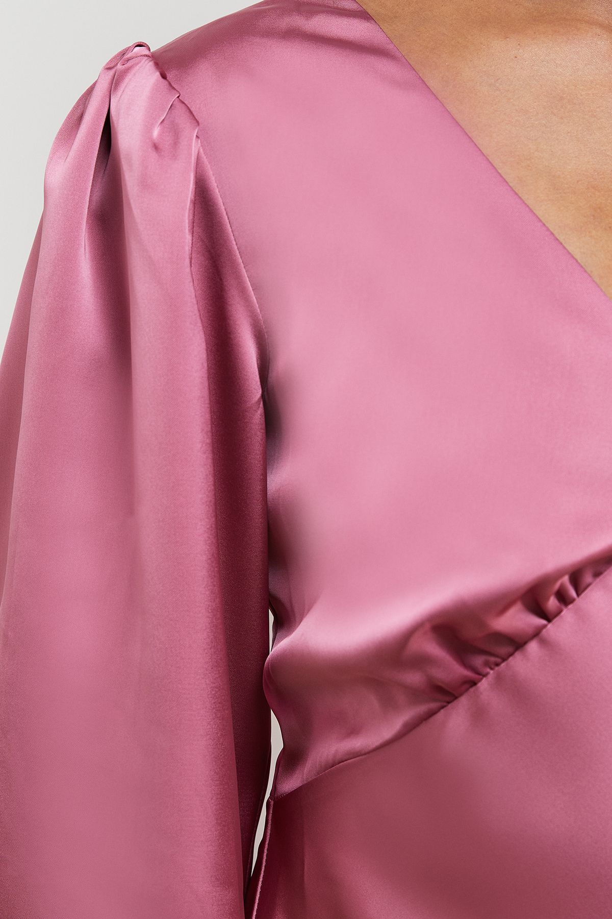 Oasis Satin V Neck Balloon Sleeve Bias Midi Dress Rose image 5