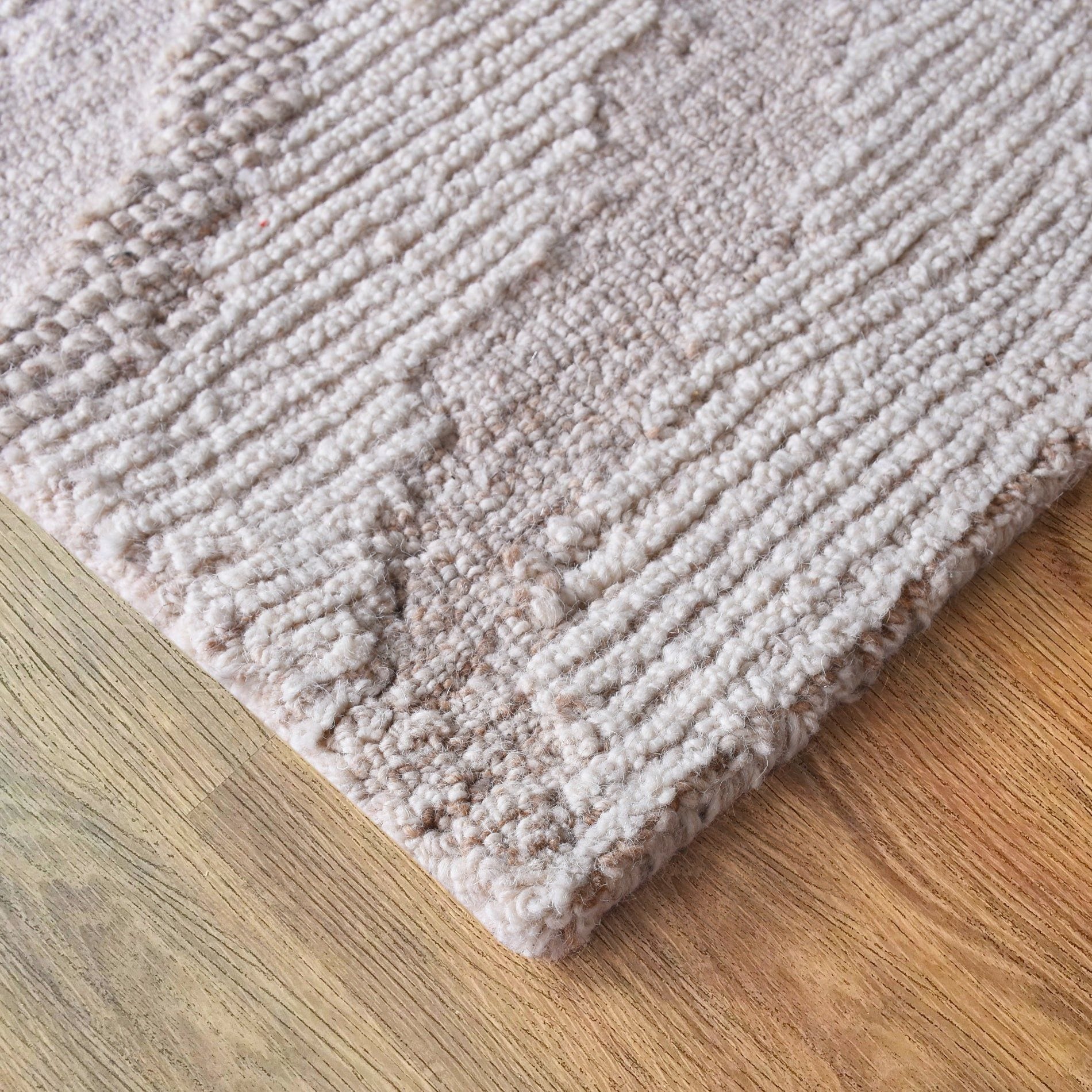 Industville Mere Hand Tufted Wool Rug  -  Ivory & Beige image 6