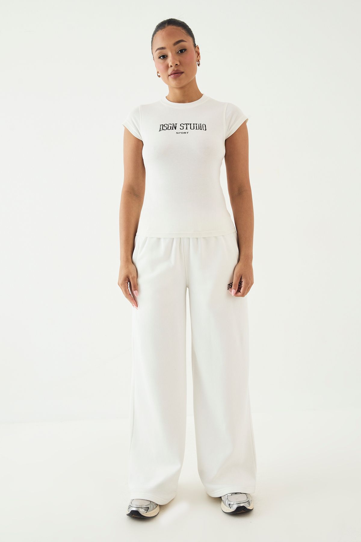 DSGN Studio DSGN Studio Collegiate Printed Fitted Short Sleeve Top Cream image 5