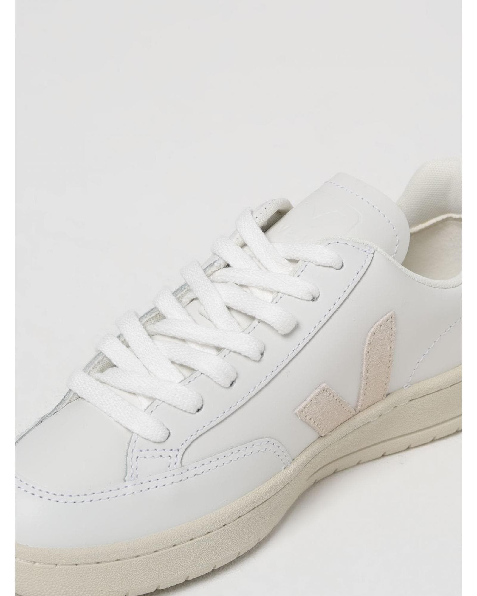 Veja V10 Extra White Pale Rose Leather Sneakers Wo image 4