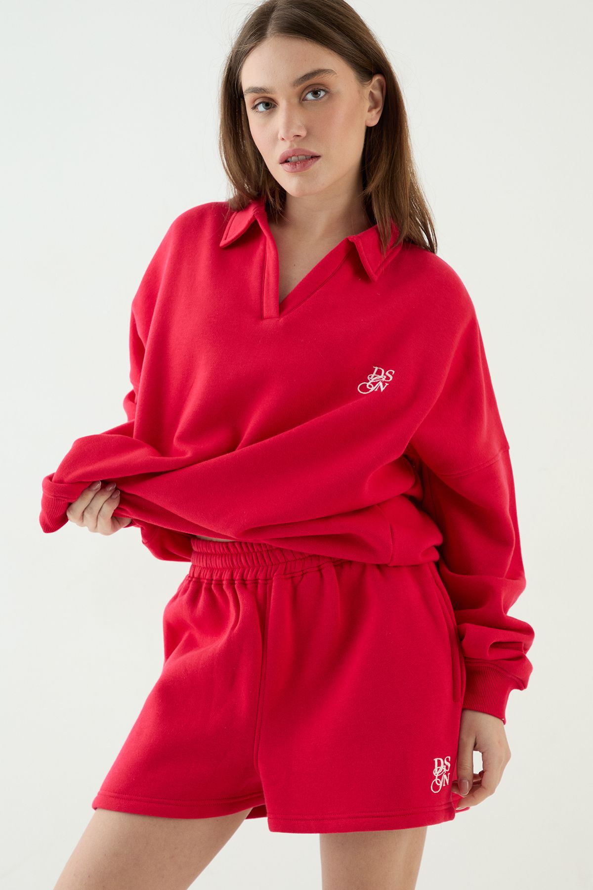 DSGN Studio DSGN Studio Collared Sweatshirt Red