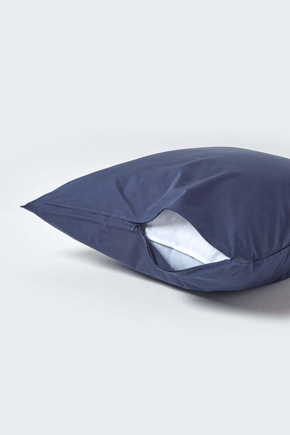 Homescapes Continental Egyptian Cotton Pillowcase 200 TC, 80 x 80 cm image 3