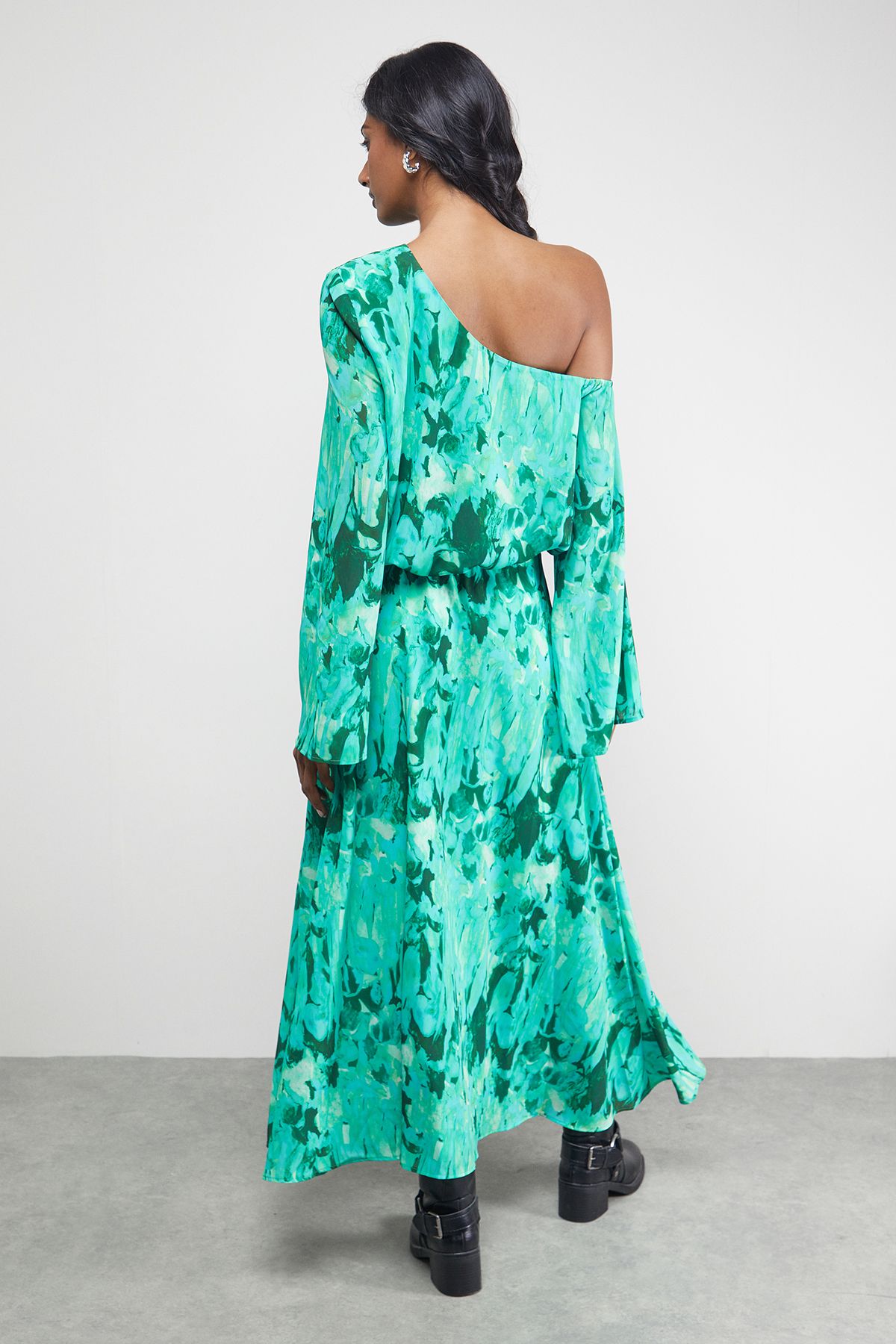 Warehouse Crinkle Chiffon One Shoulder Drop Waist Green image 3