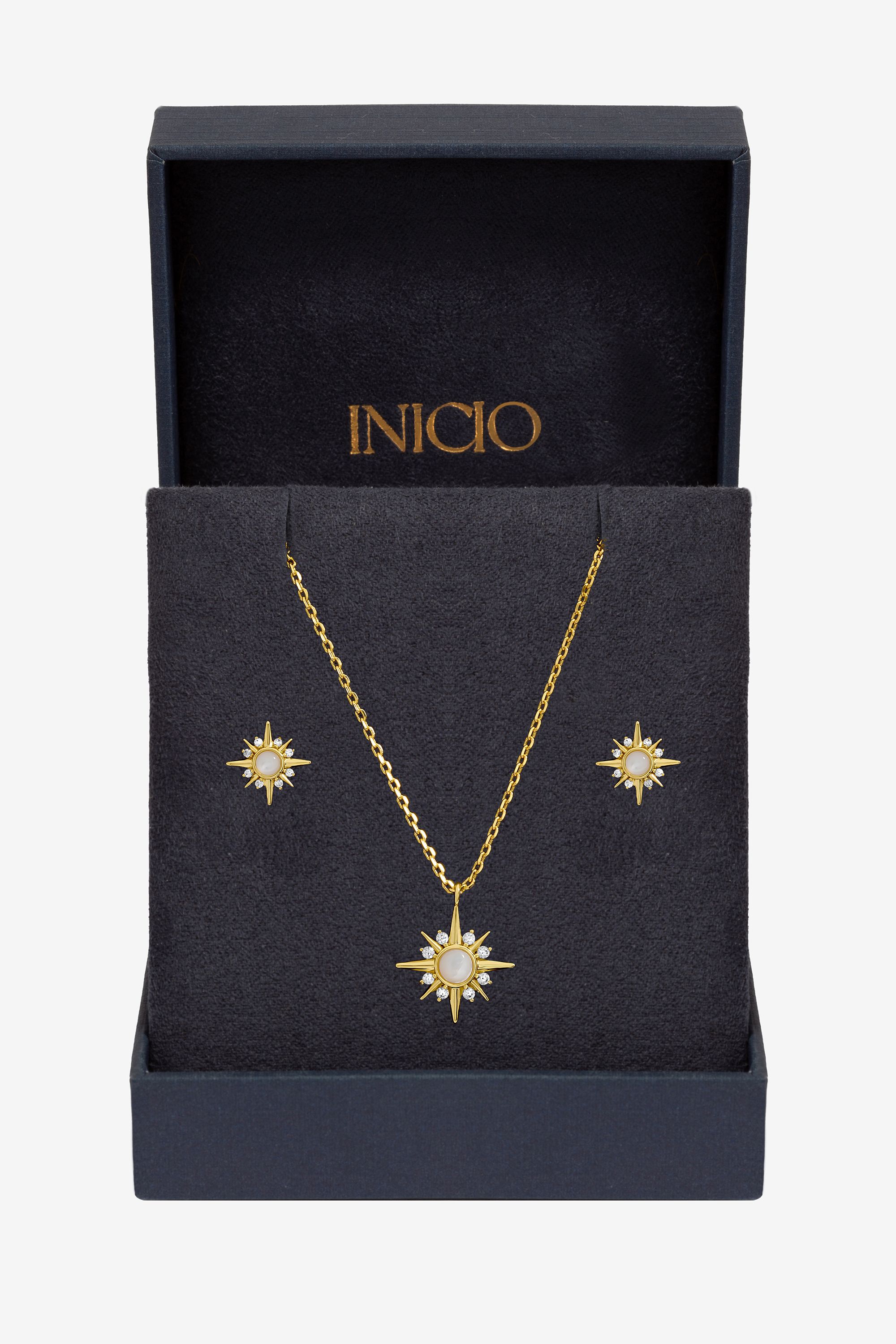 Inicio 14K Gold Plated Cubic Zirconia Star Set - Gift Box