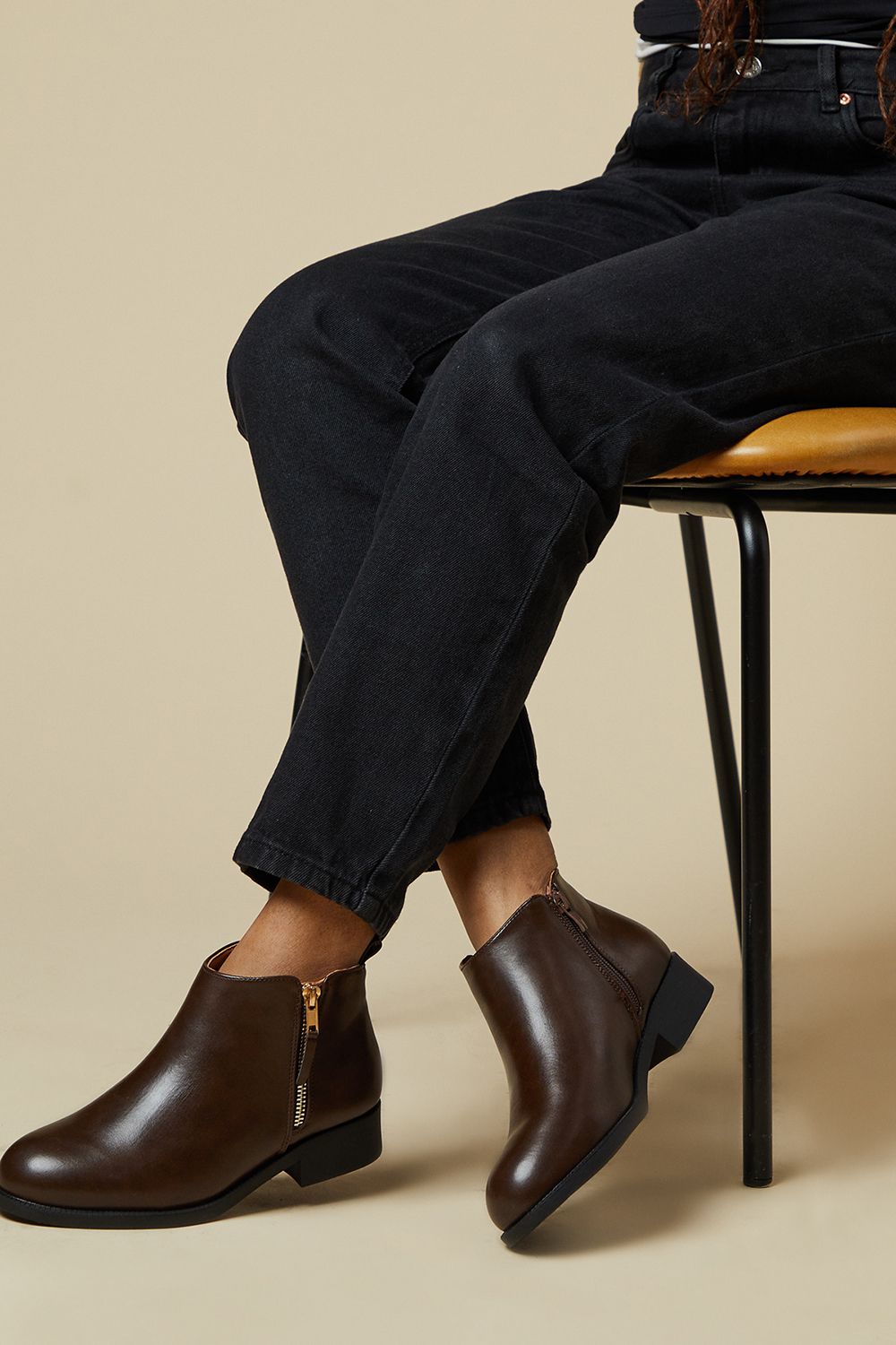 Dorothy Perkins Wide Fit Maddy Side Zip Flat Ankle Boots Dark Brown image 3