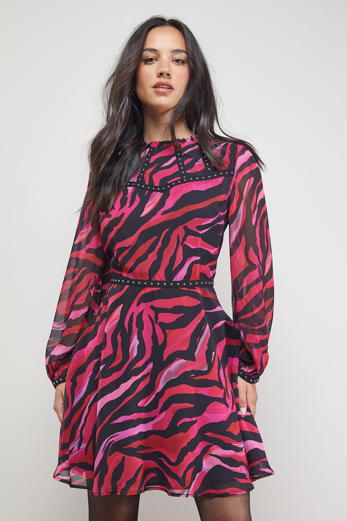 Oasis Trim Detail Balloon Sleeve Flippy Mini Dress Black image 4