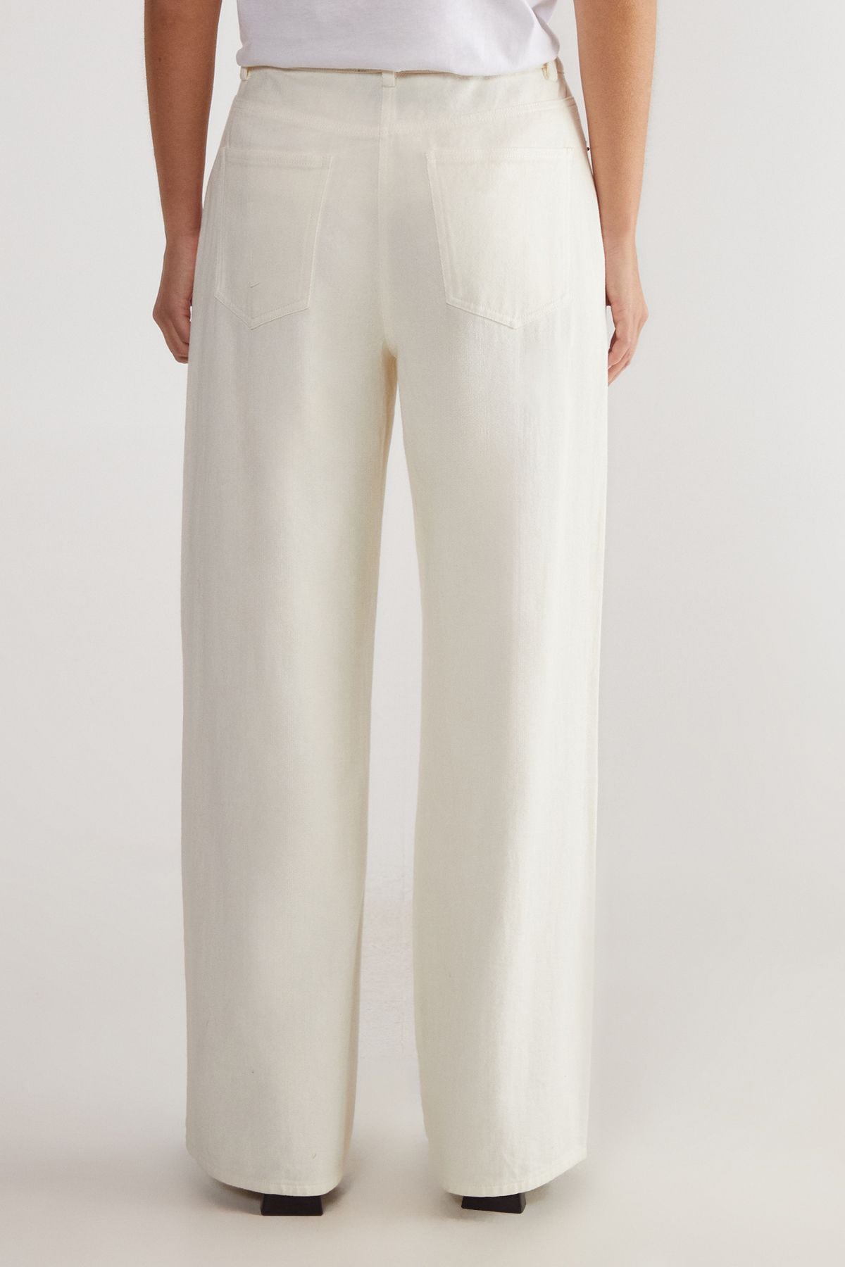 NastyGal Denim Straight Leg Jeans Ecru image 4