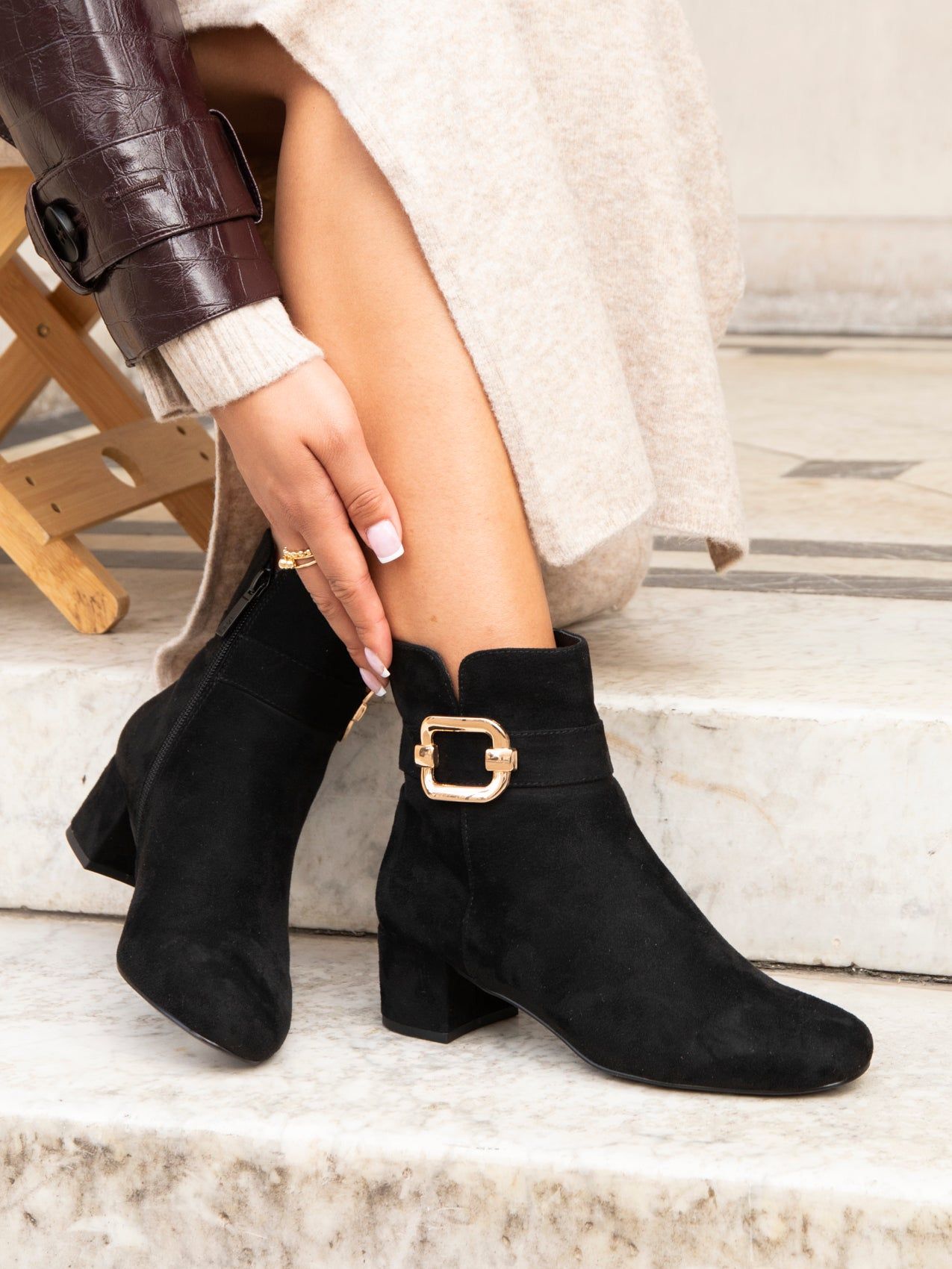 Linzi Daphne Black Faux Suede Block Heel Ankle Boot image 6
