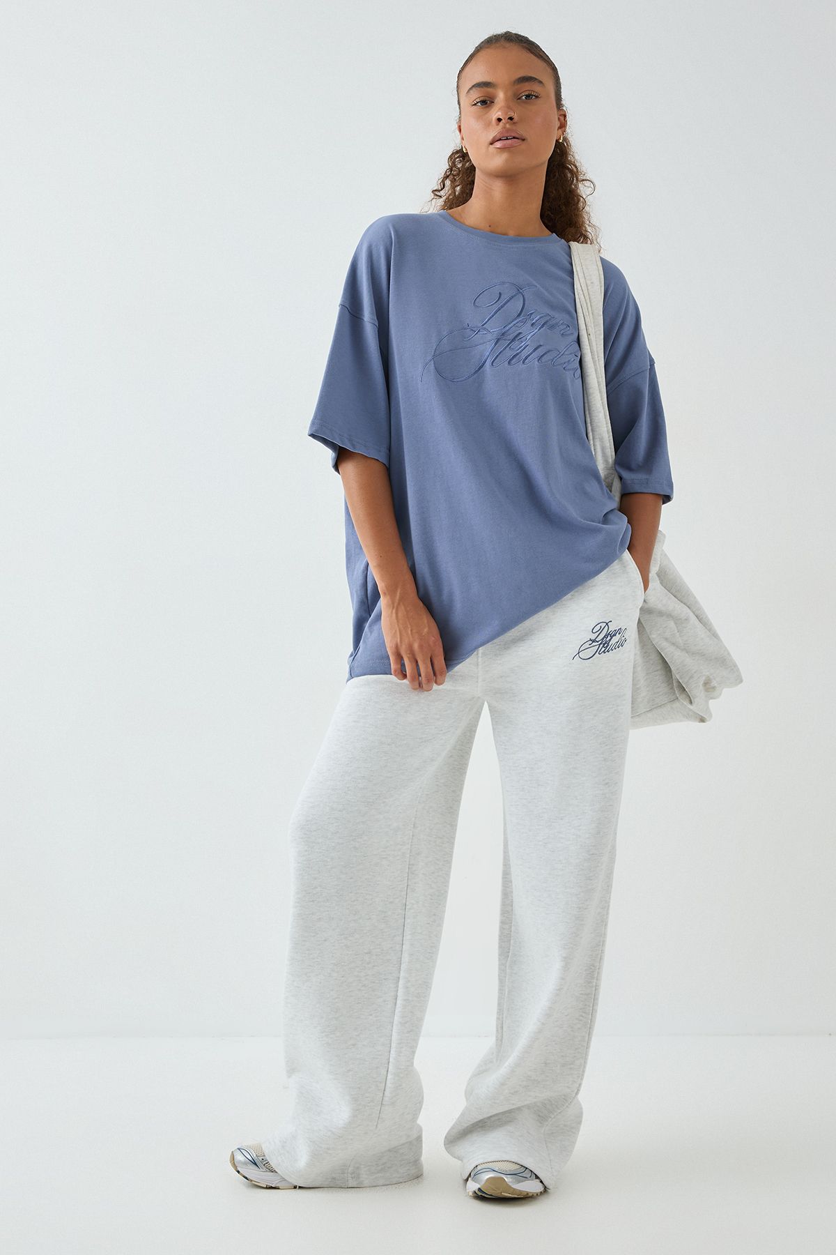 DSGN Studio DSGN Studio Script Embroidered Crew Neck Oversized T-Shirt Blue image 3