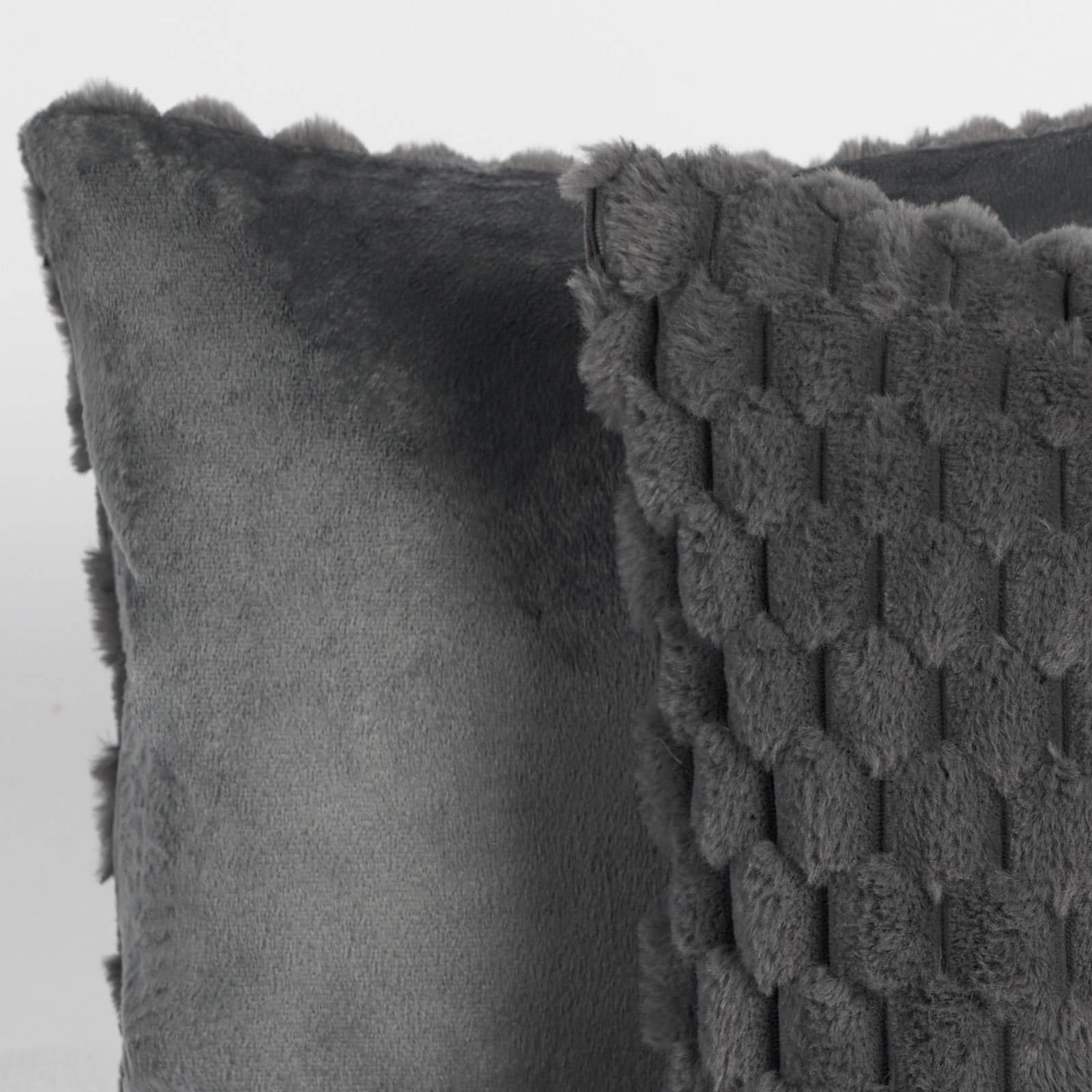 OHS 2 Pack Waffle Faux Fur Filled Cushion Covers - 45 x 45cm image 4