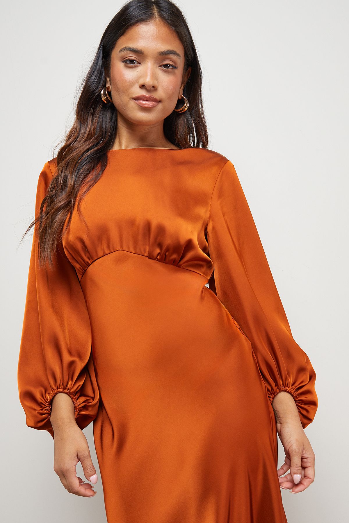 Oasis Petite Satin Boho Sleeve Crew Neck Bias Midi Dress Ginger image 4