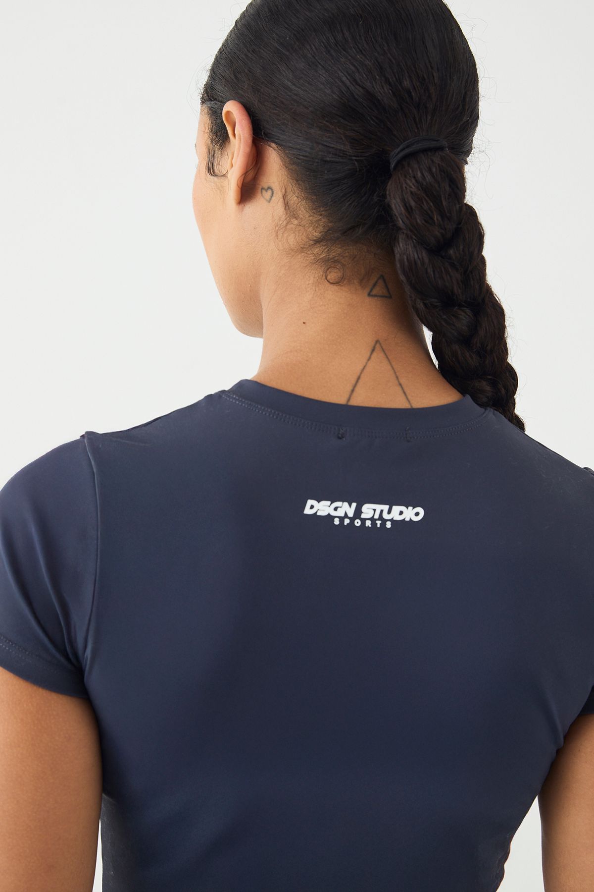 DSGN Studio DSGN Studio Ultra Sculpt Short Sleeve Top Midnight image 4