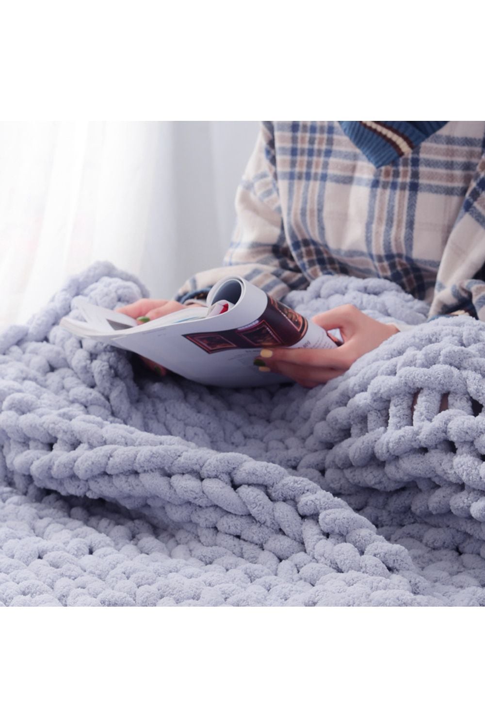 Living and Home 100*120cm Hand-Woven Chenille Blanket for Couch and Bed image 1