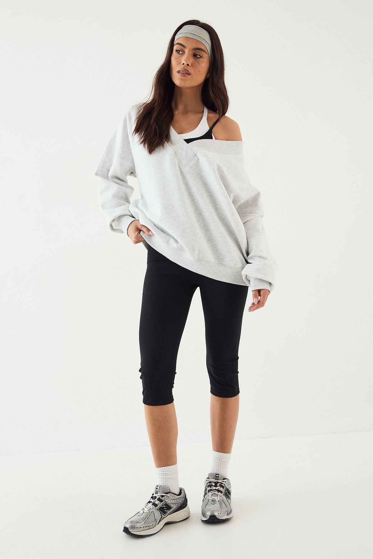 DSGN Studio DSGN Studio Sport V Neck Oversized Sweatshirt Ash Grey image 3