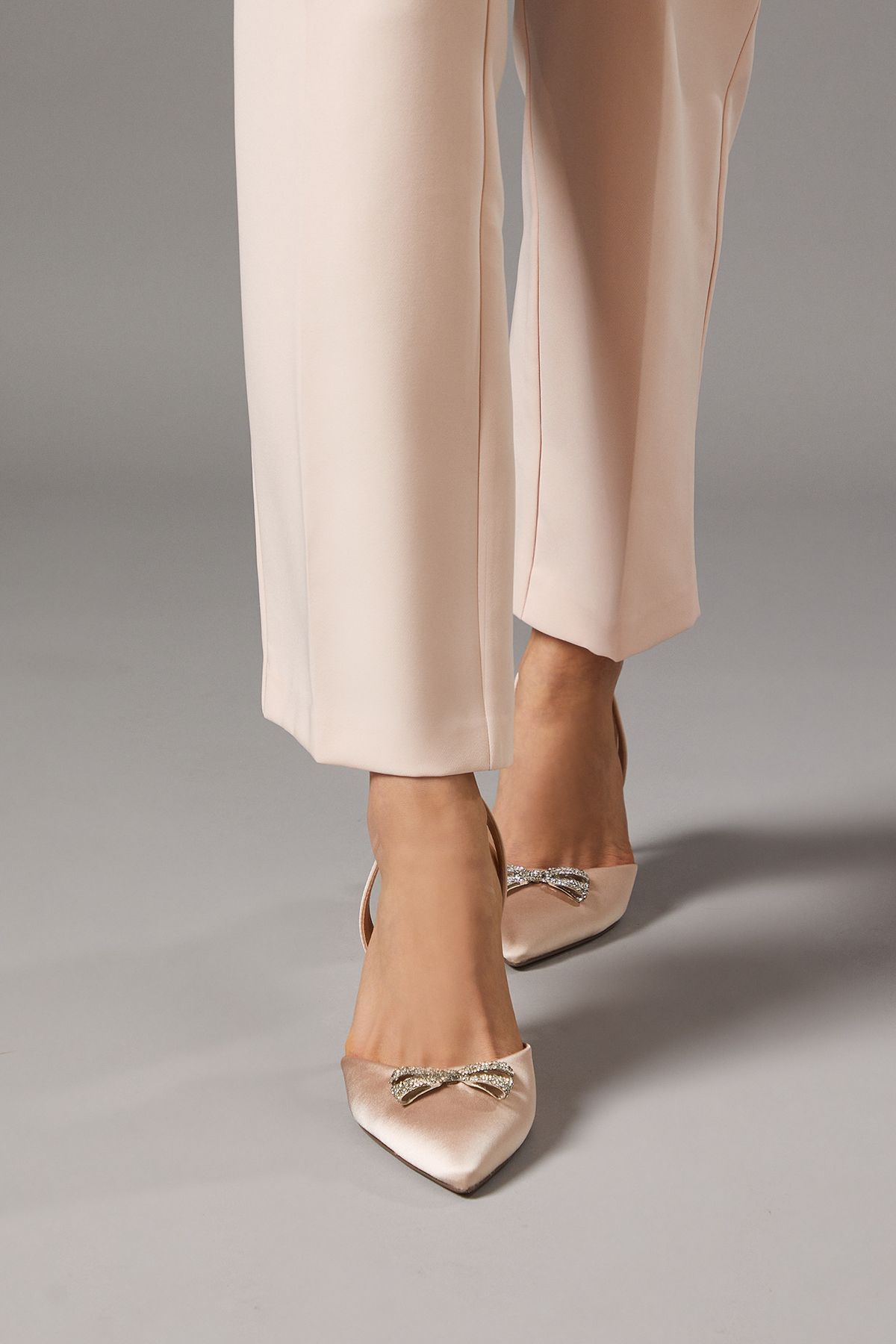 Coast Scarlett Satin Diamante Bow Brooch Slingback High Stiletto Heel Court Shoes Champagne image 2