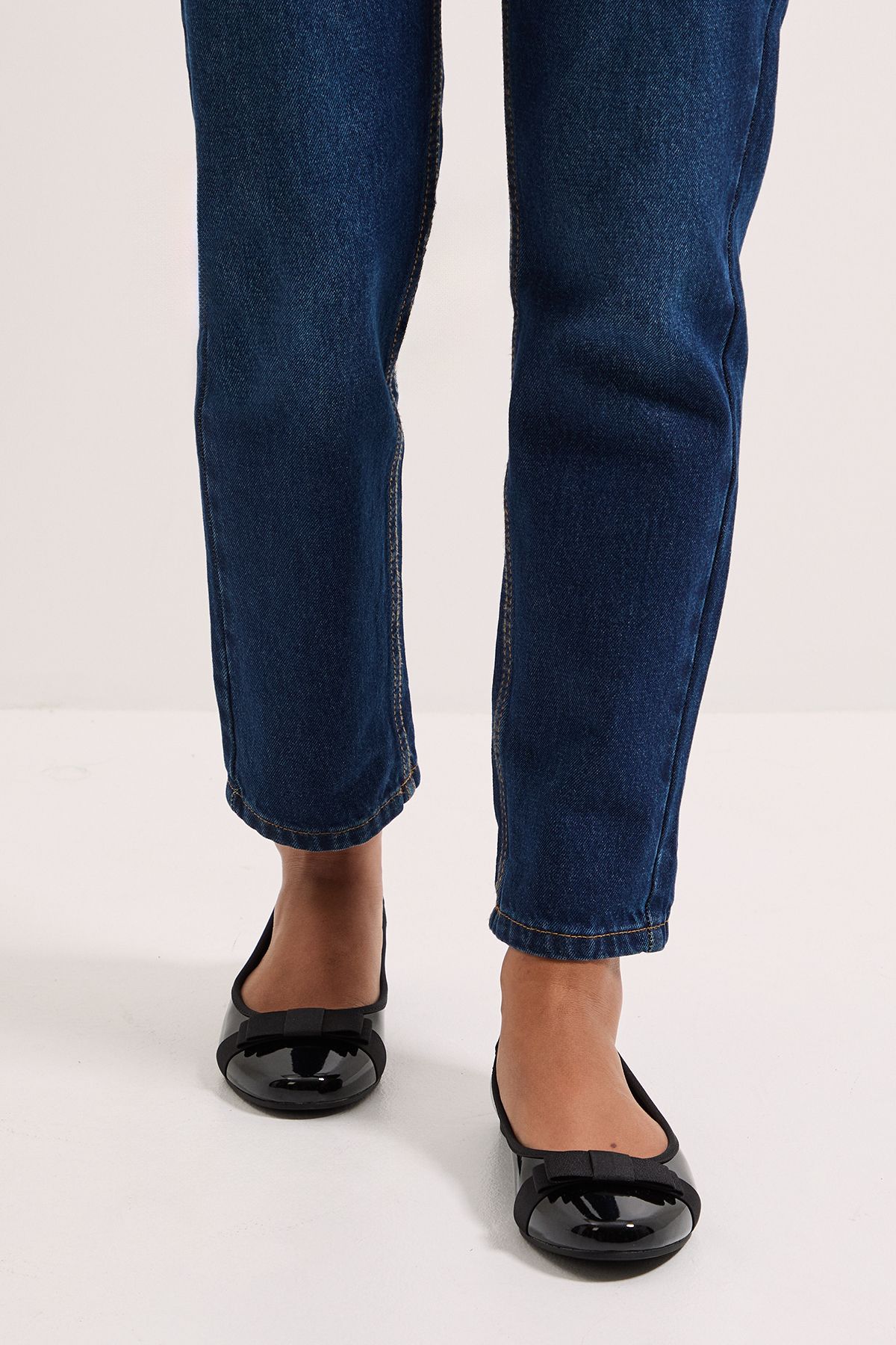 Dorothy Perkins Wide Fit Paris Bow Detail Ballet Pumps True Black image 3