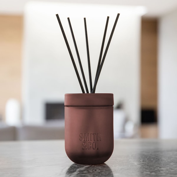 The Aromatherapy Company Smith & Co 200ml Diffuser - Black Oud & Saffron