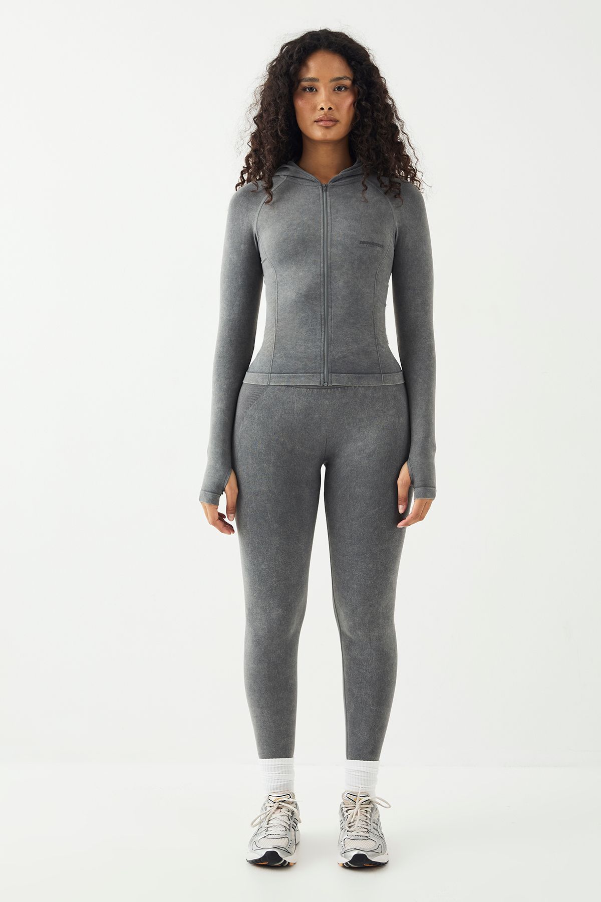 DSGN Studio DSGN Studio Sport High Ultra Contour Washed Seamless Zip Through Jacket Charcoal image 5