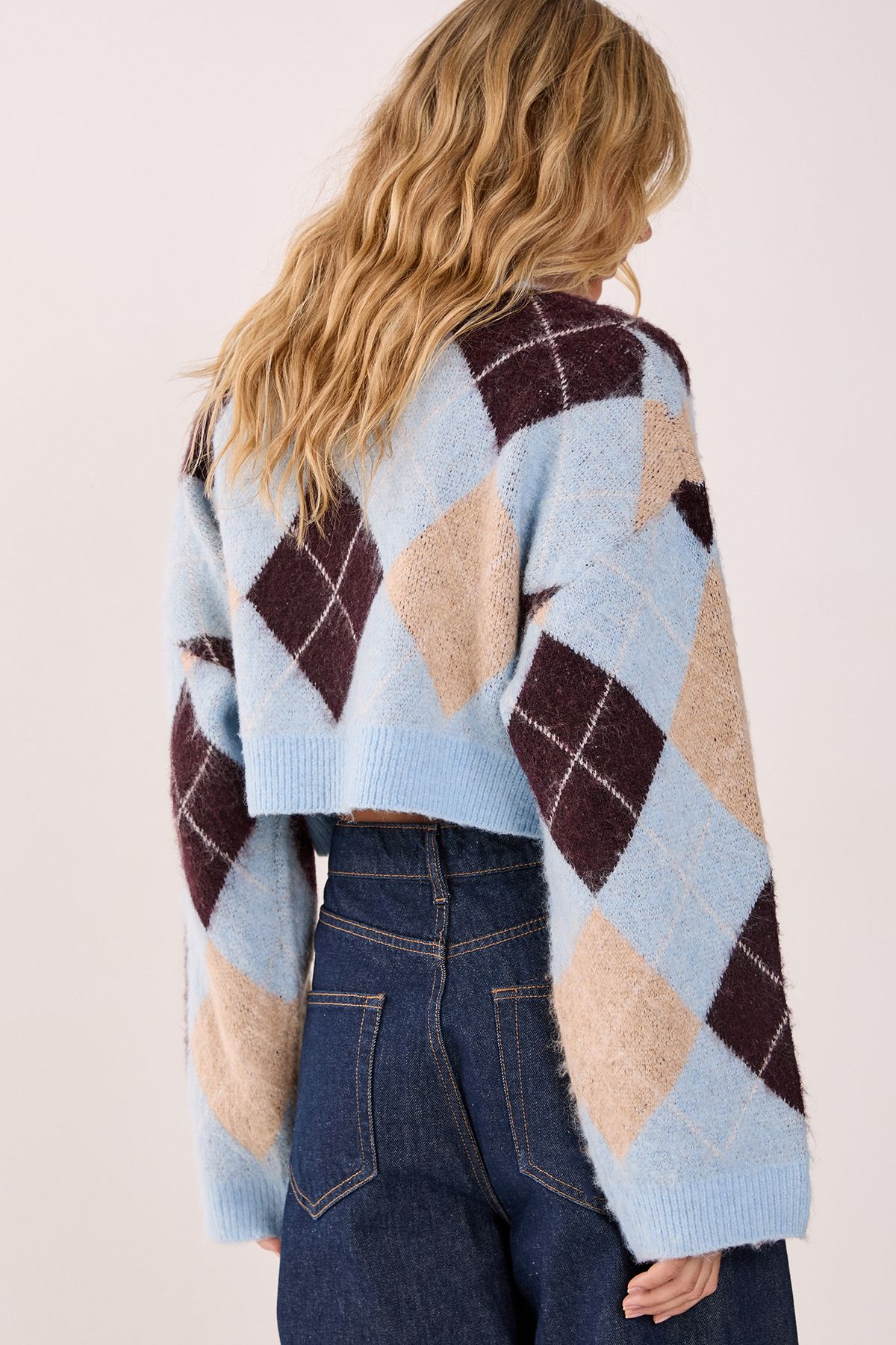 NastyGal Brushed Argyle Turtleneck Boxy Cropped Jumper Light Blue image 4