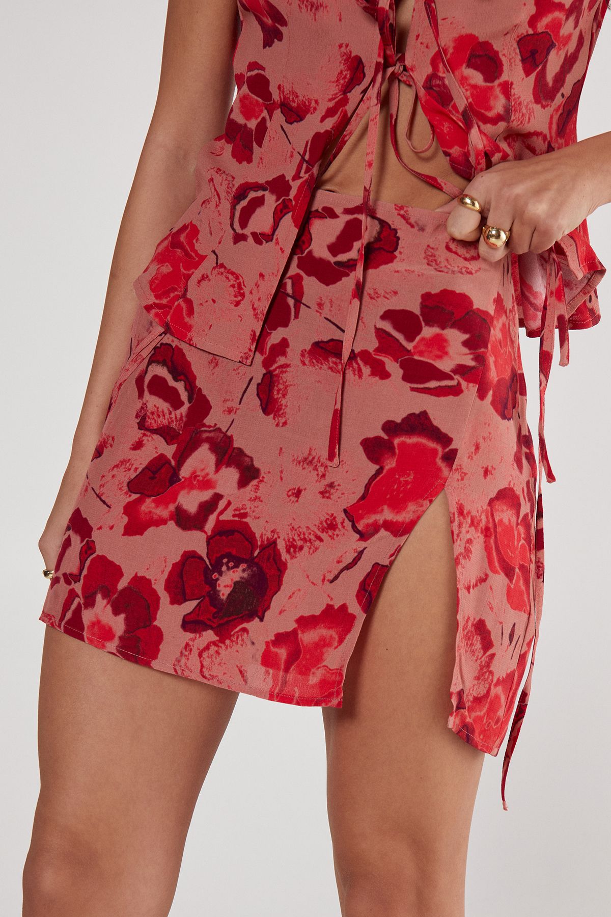 NastyGal Floral Split Mini Skirt Pink image 4