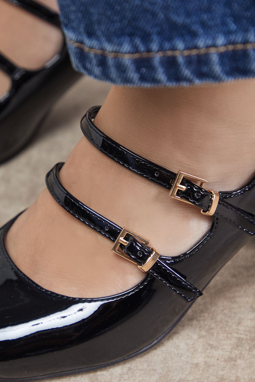 Oasis Visha Faux Patent Leather Double Mary Jane High Block Heel Court Shoes True Black image 4