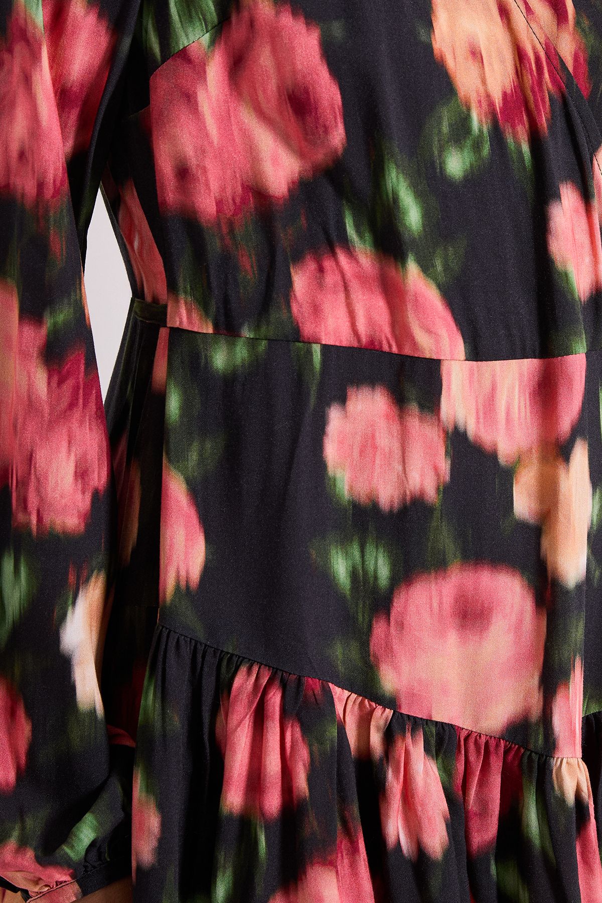 Dorothy Perkins Floral Dropped Seam Detail Wrap Front Mini Dress Floral image 5