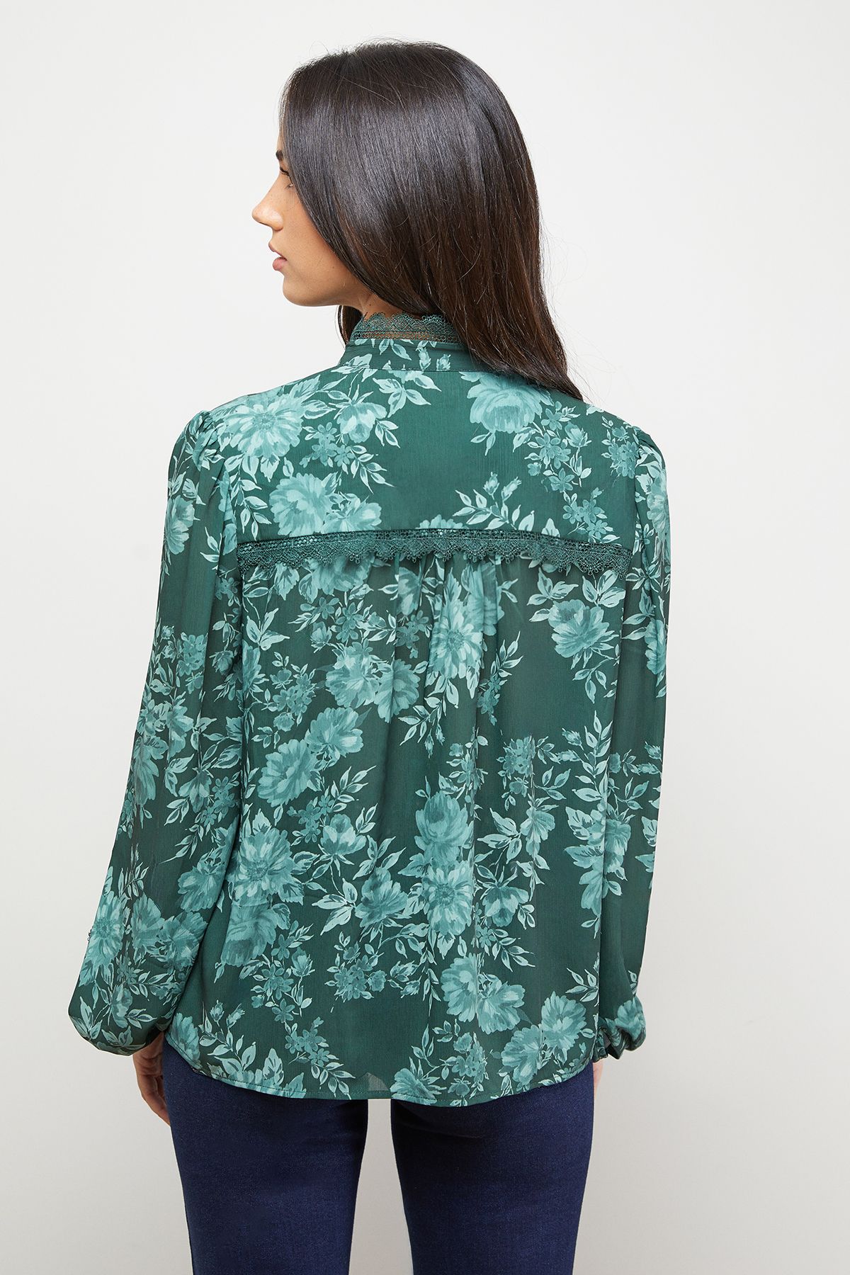 Oasis Lace Trim Blouse Floral image 3
