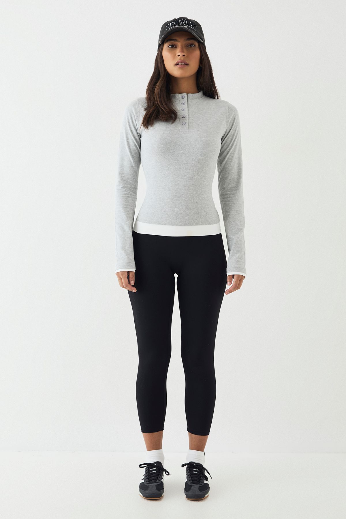 DSGN Studio DSGN Studio Contrast Button Detail Long Sleeve Top Grey Marl image 5