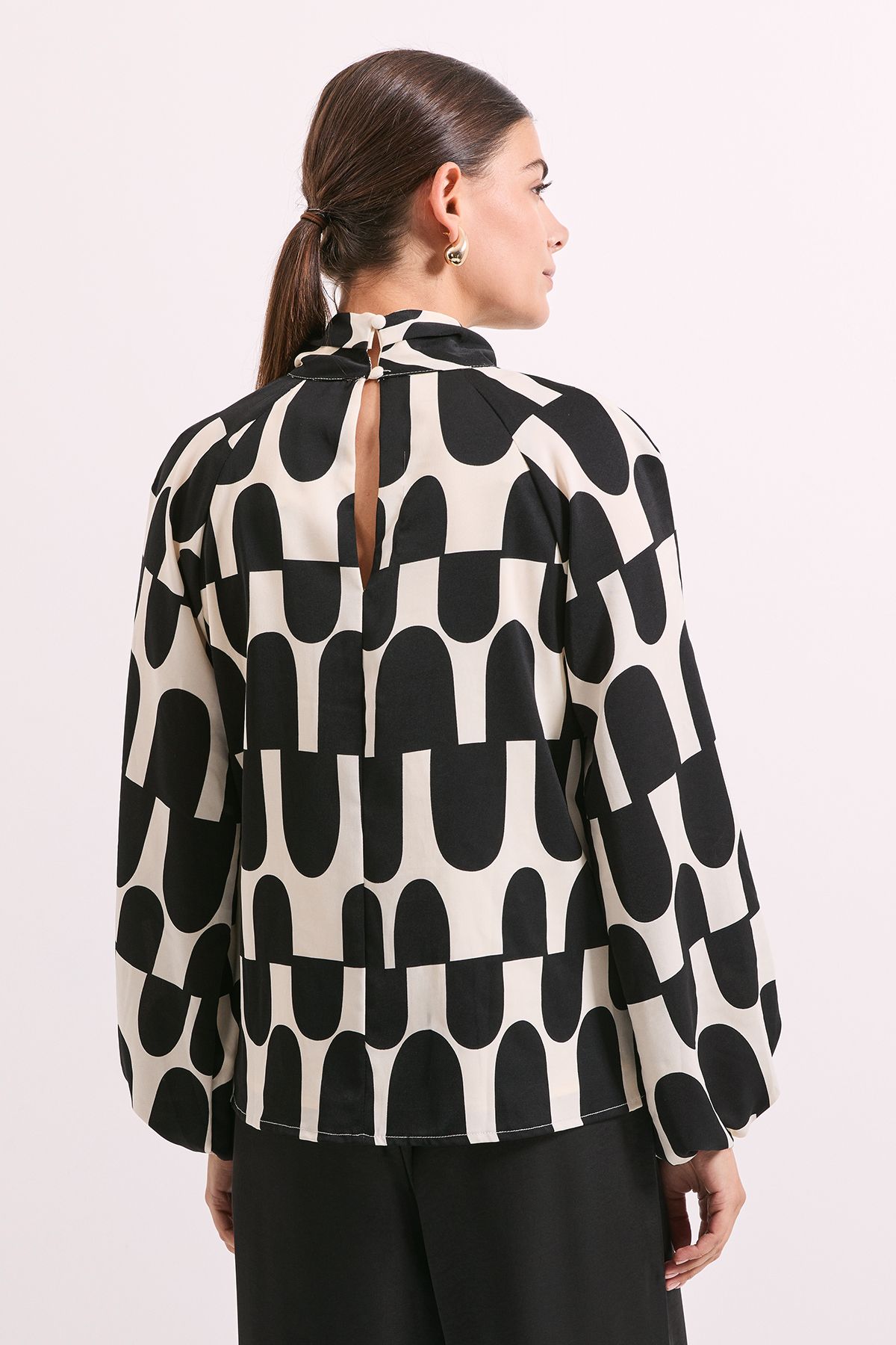 Principles Printed Twist Neck Blouson Sleeve Blouse Black image 4